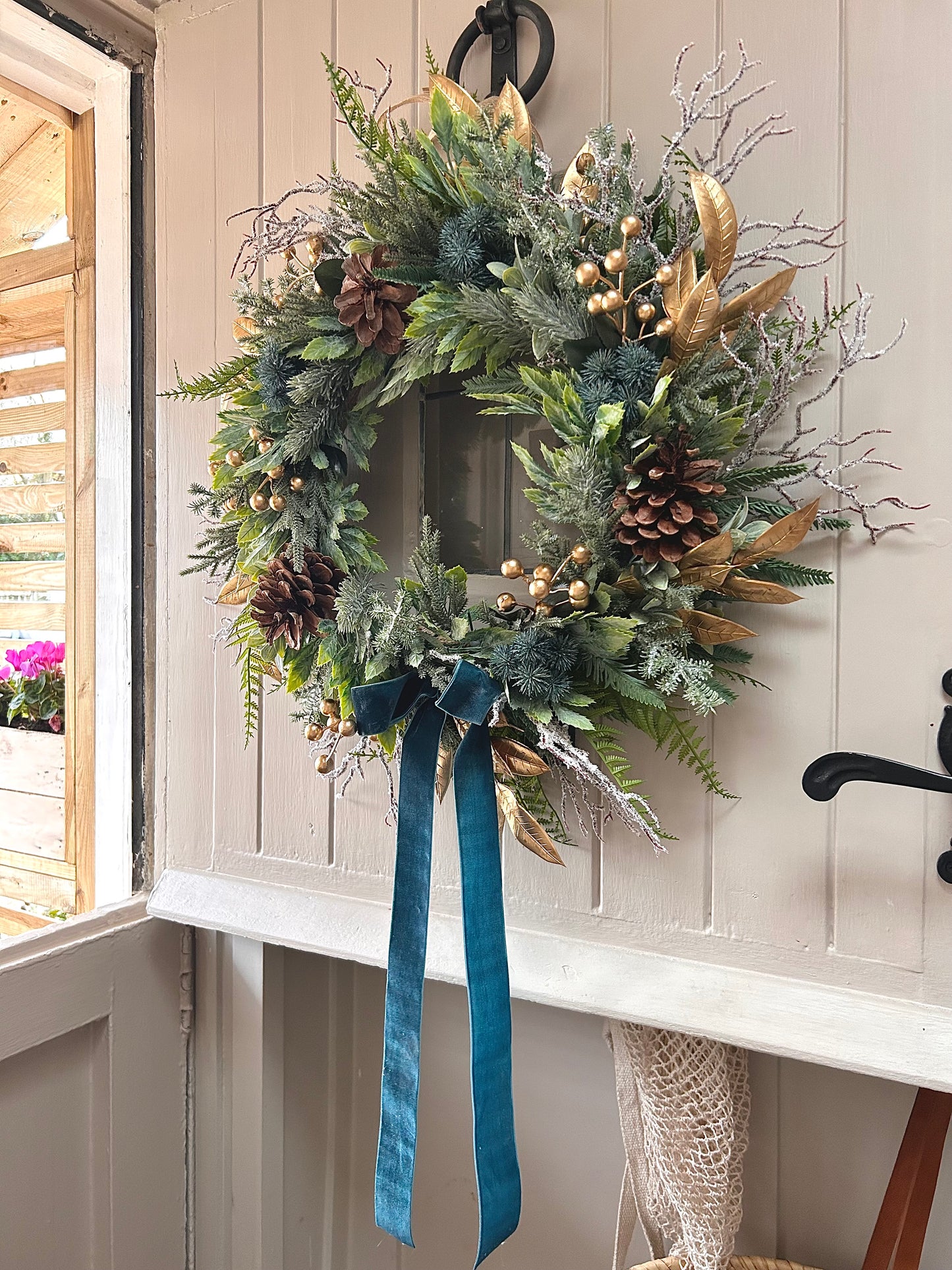 “WINNIE” Christmas and winter wreath (FREE P&P)
