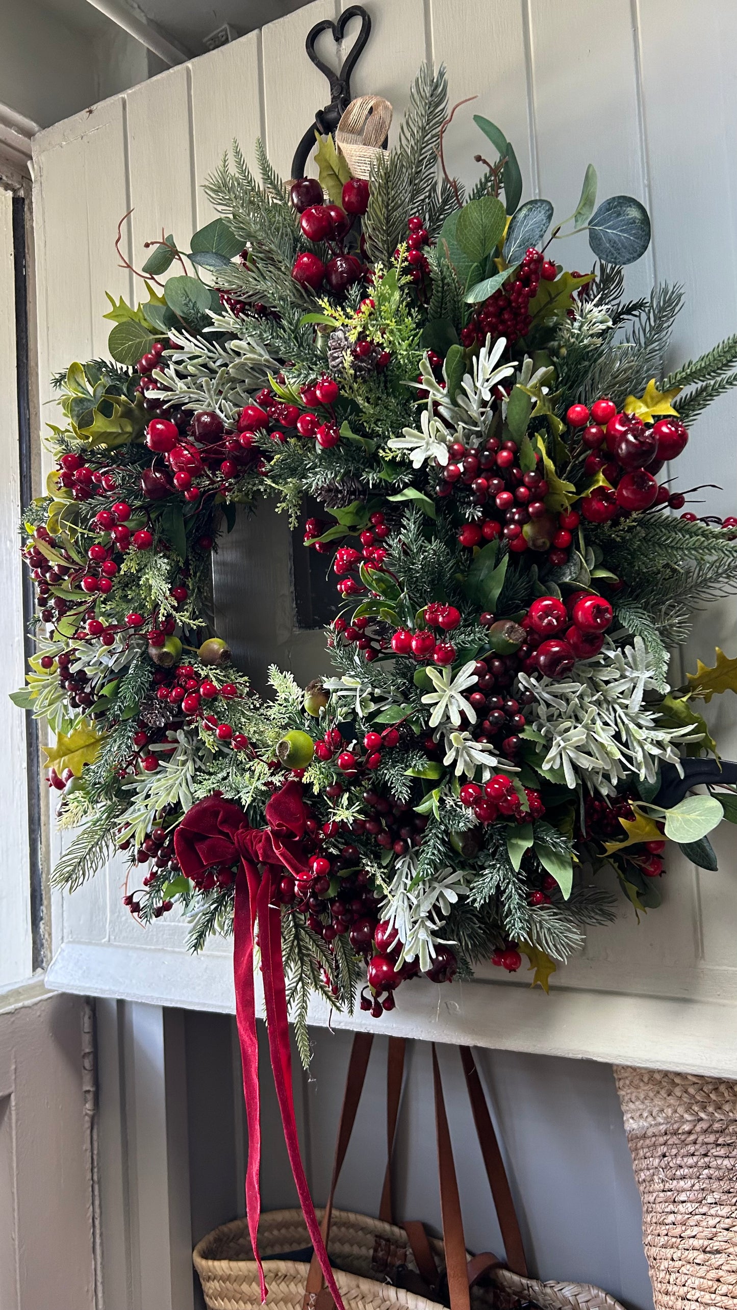 “BERRY BELLS” Christmas wreath (FREE P&P)