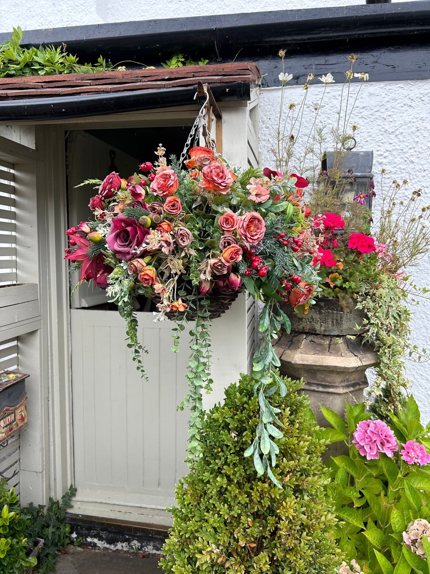 “ELOUISE” Luxury artificial hanging basket (FREE P&P)