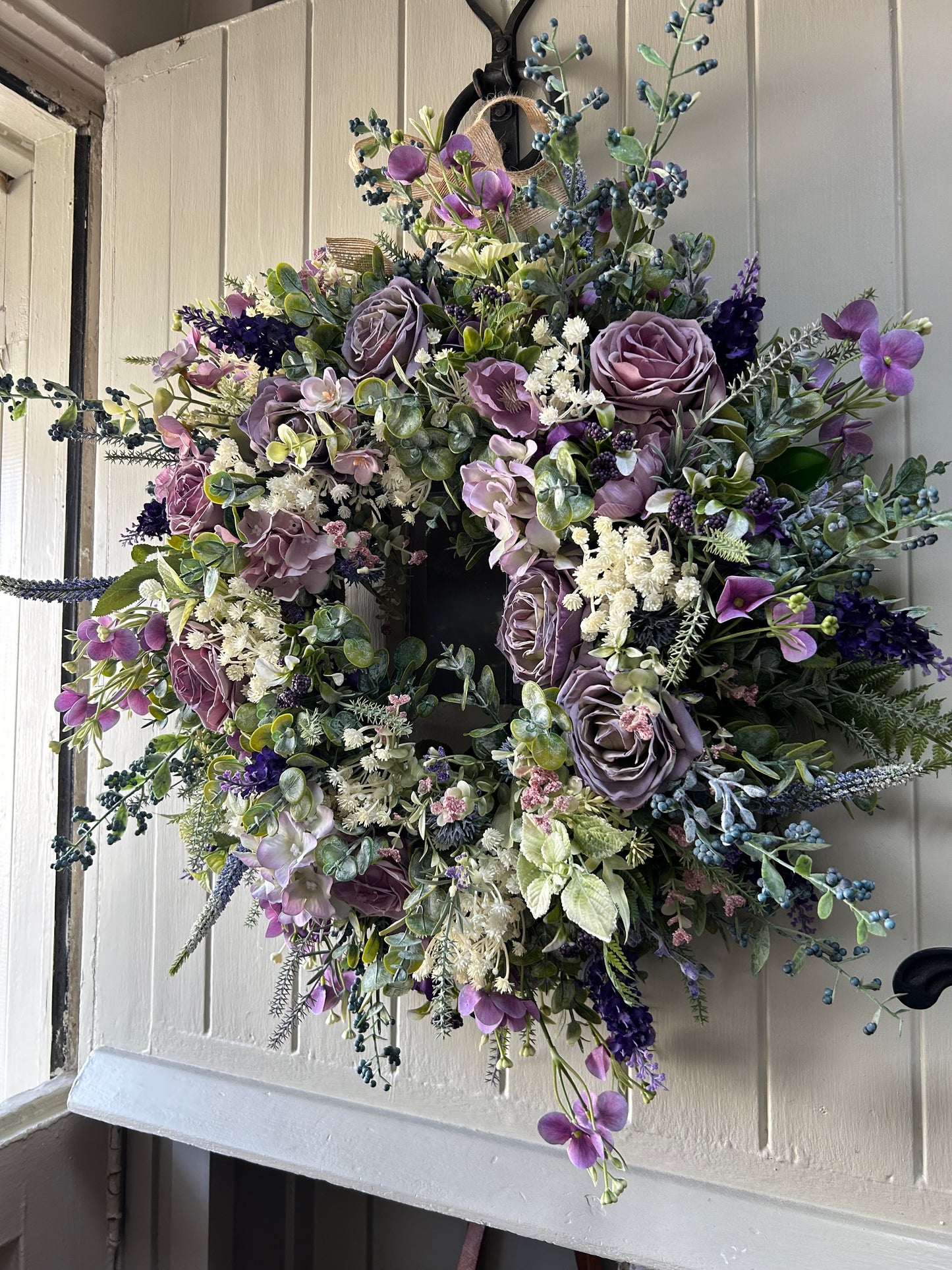 “LUELLA” artificial wreath (FREE P&P