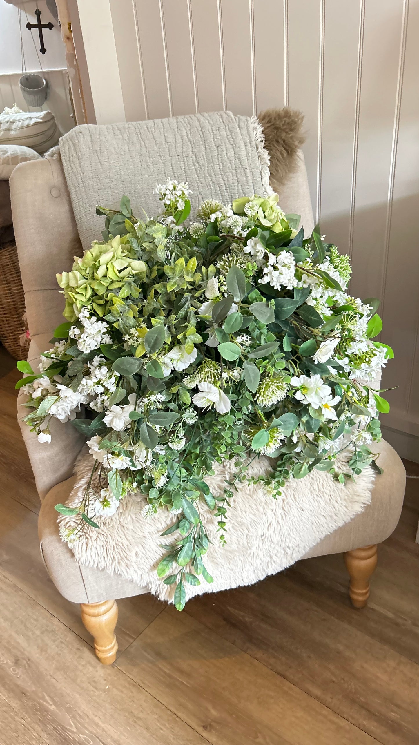 “CHARLIE” Luxury (Ivory hydrangea) artificial hanging basket (FREE UK P&P)