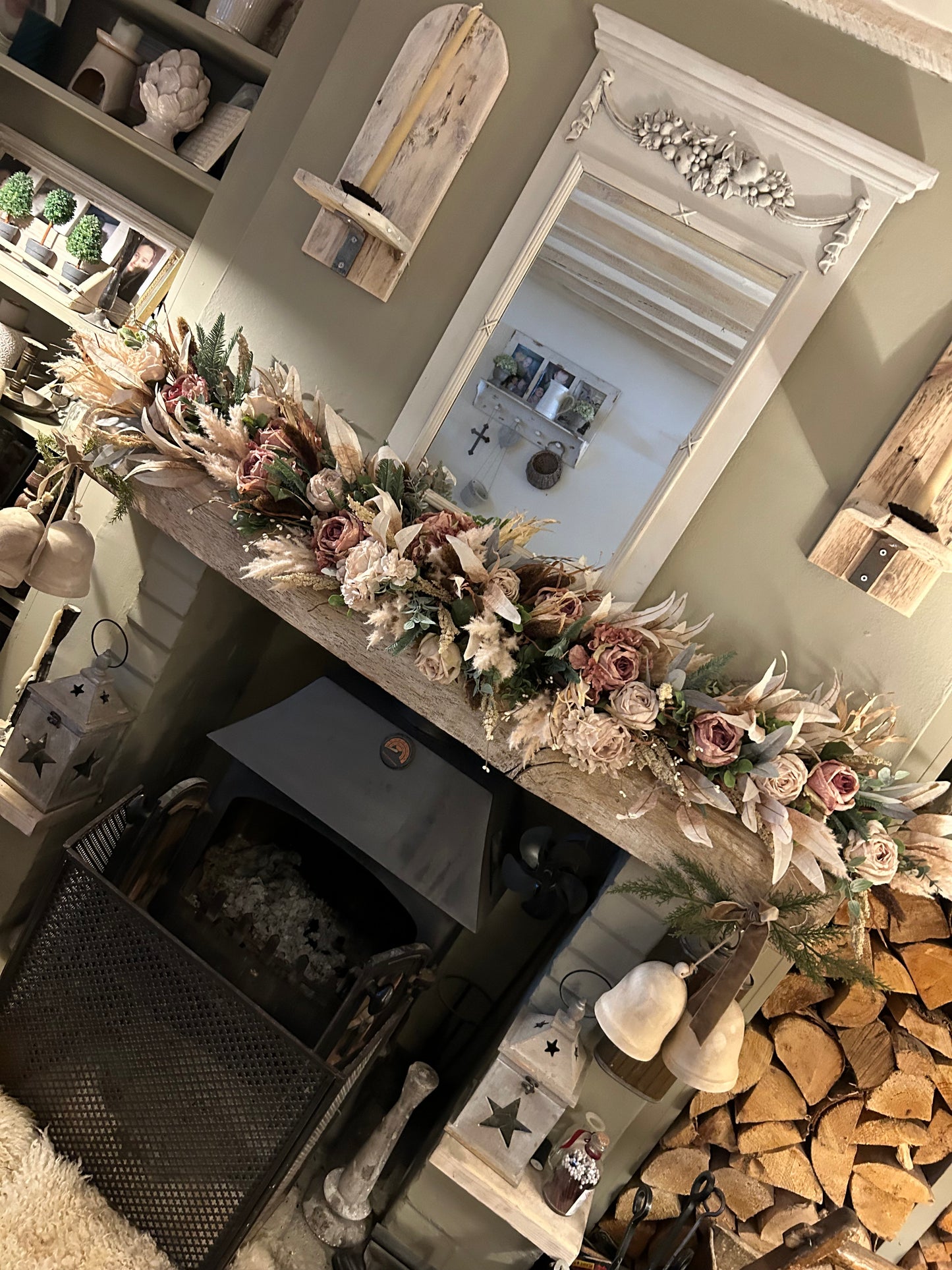 “MOCHA” garland (FREE P&P)p