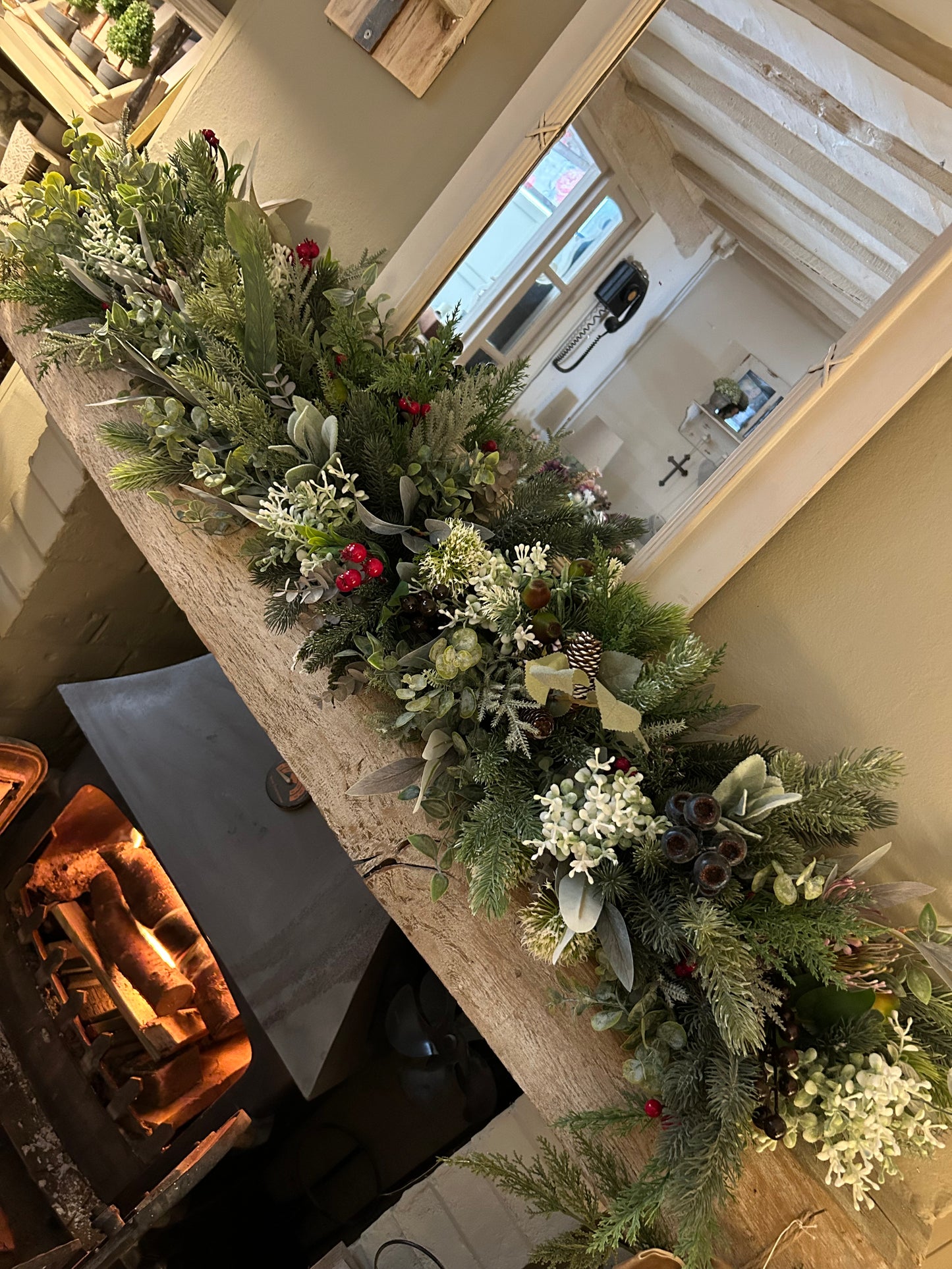 “FARMHOUSE RUSTIC” Christmas garland (FREE P&P)