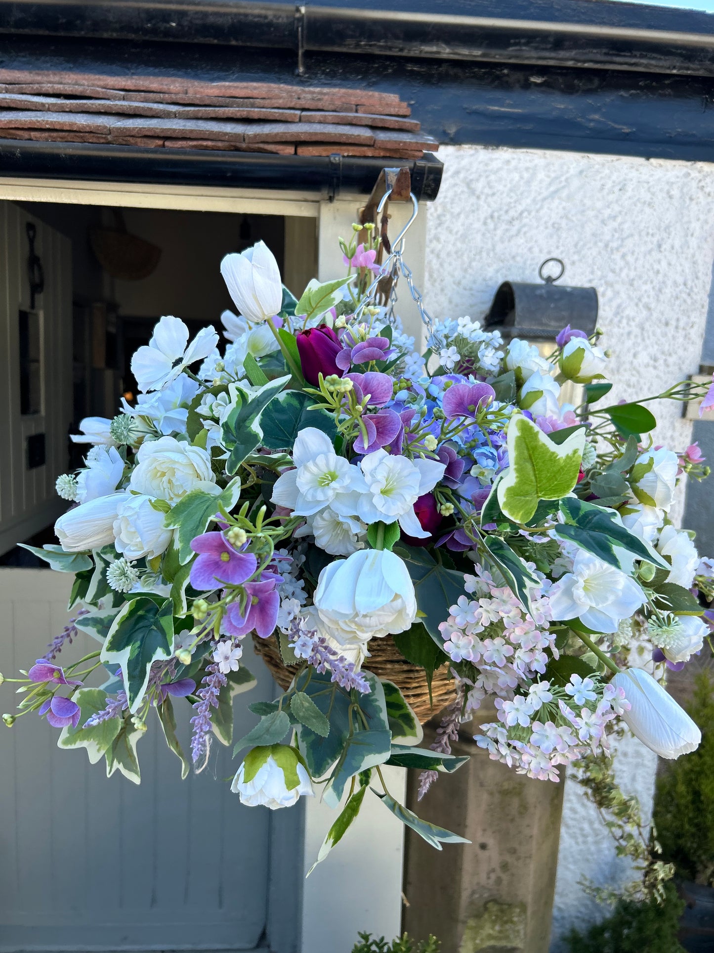 “NELLIE” luxury artificial hanging basket