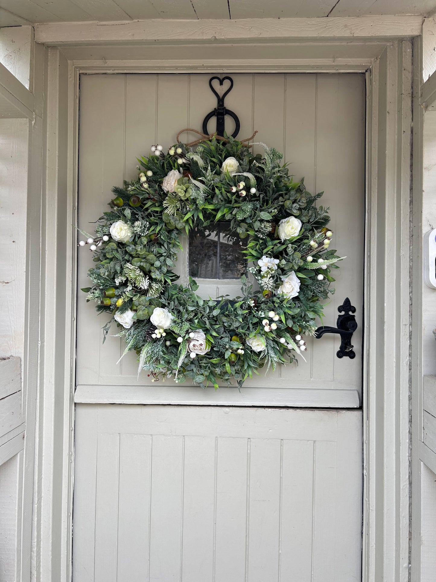 “THEO” full berry winter ARTIFICIAL wreath (FREE P&P)