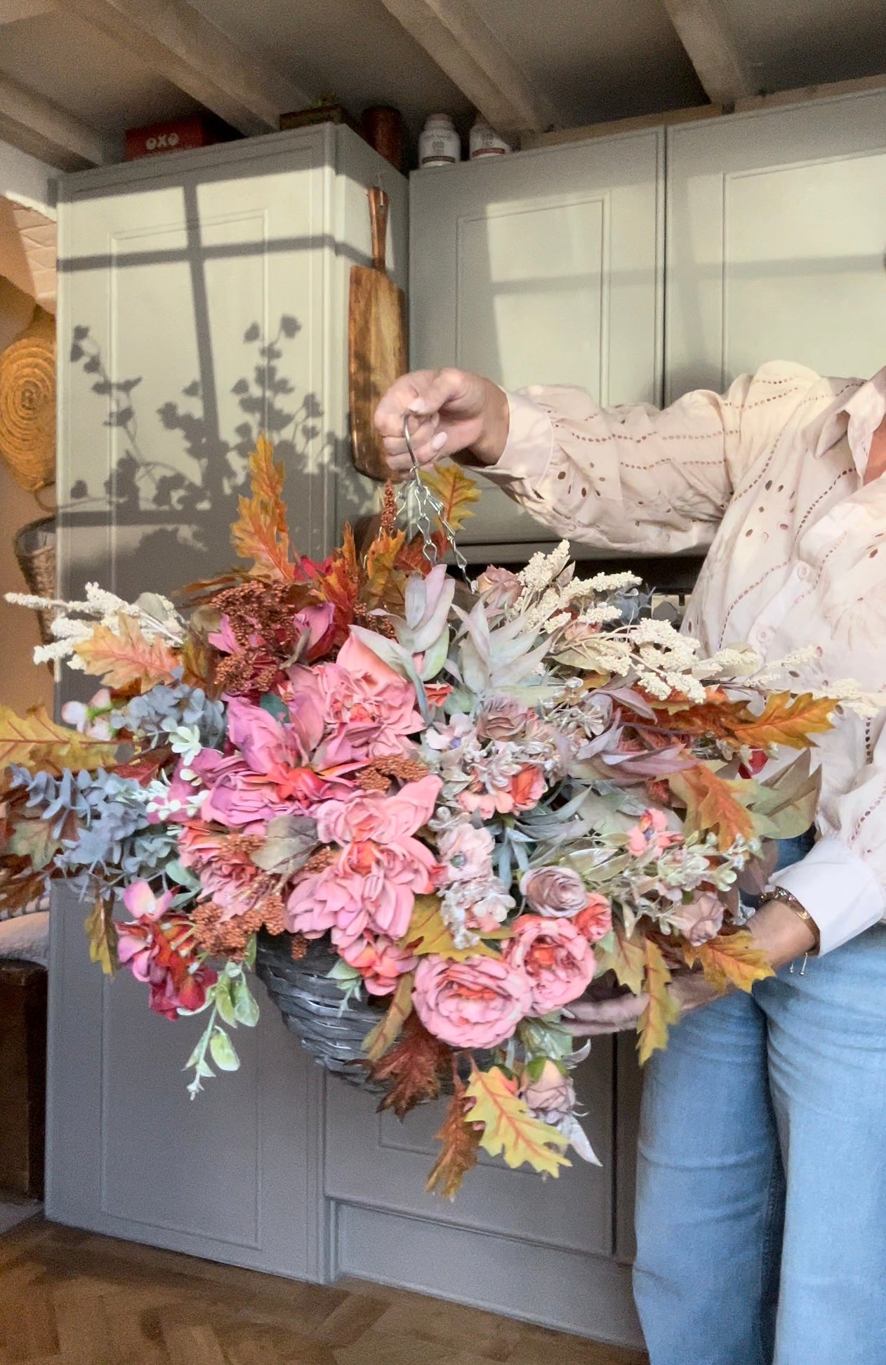 “BETTY” (autumn) hanging basket