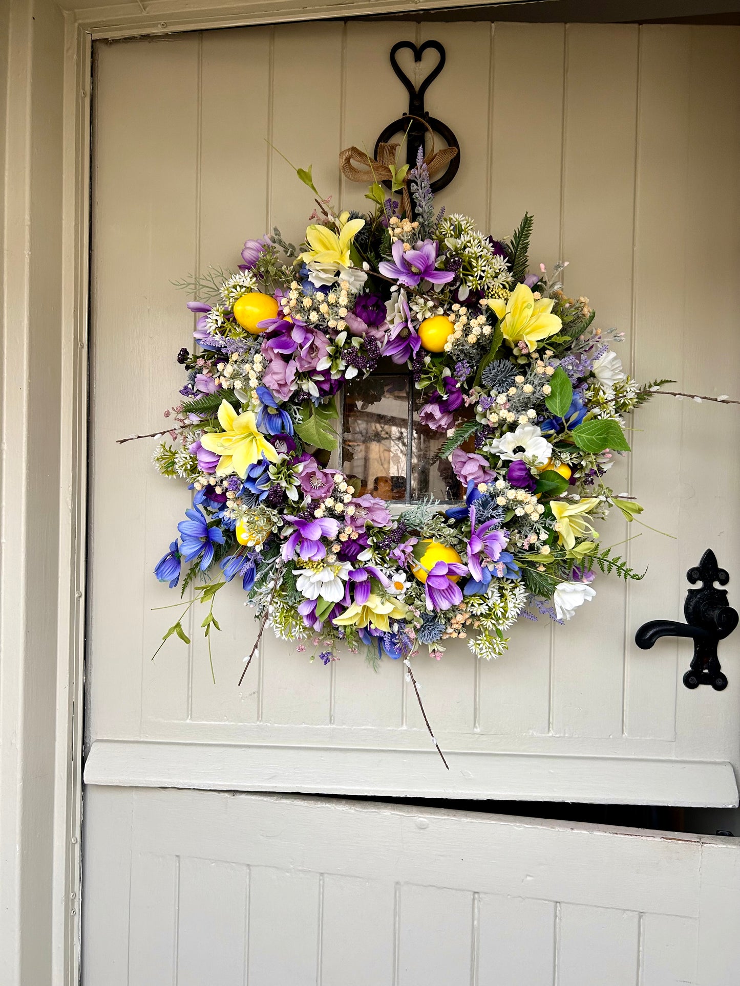 “Maddie” artificial wreath (FREE P&P)