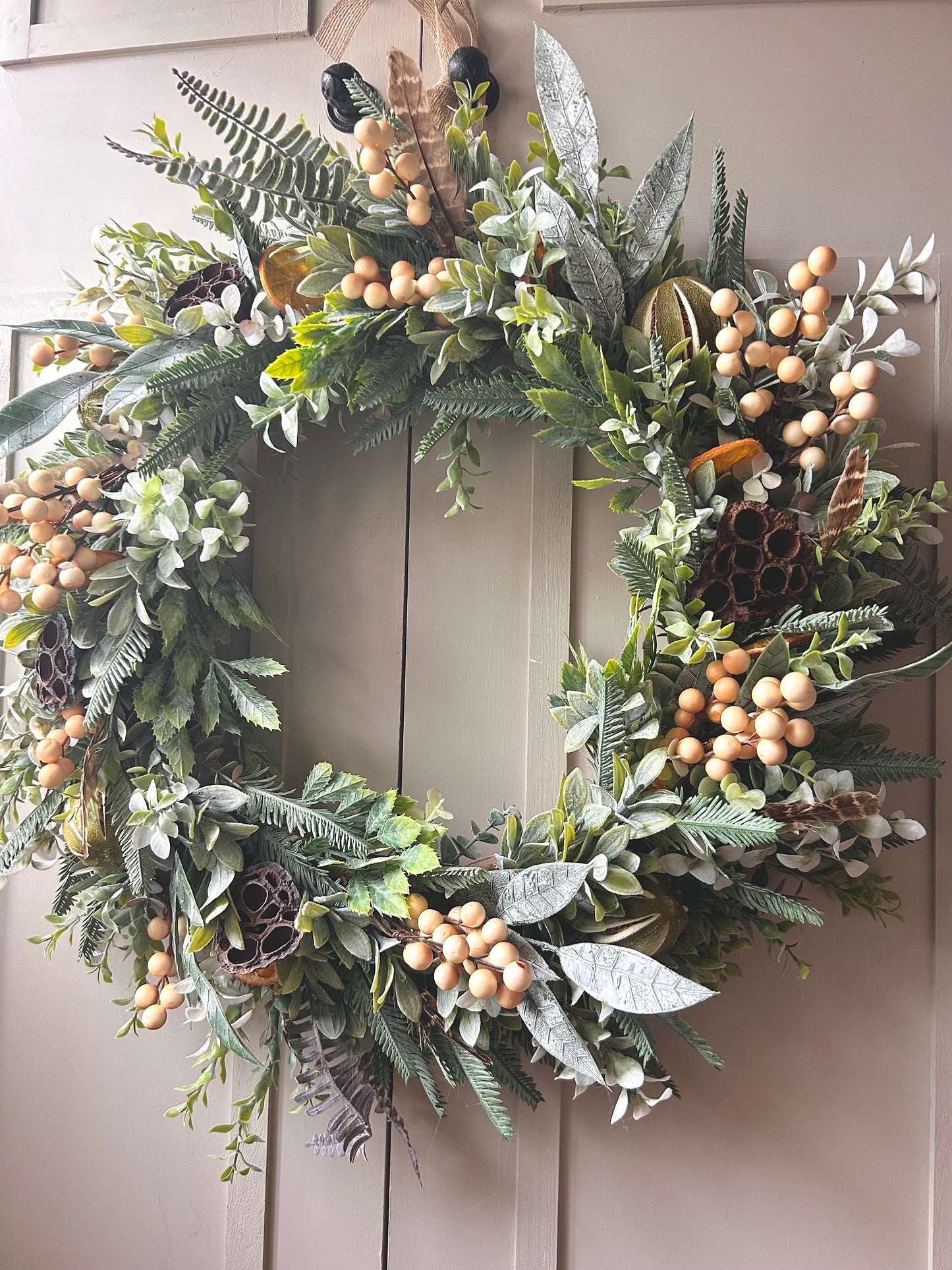 “COUNTRY STYLE CHRISTMAS” artificial wreath (FREE P&P)