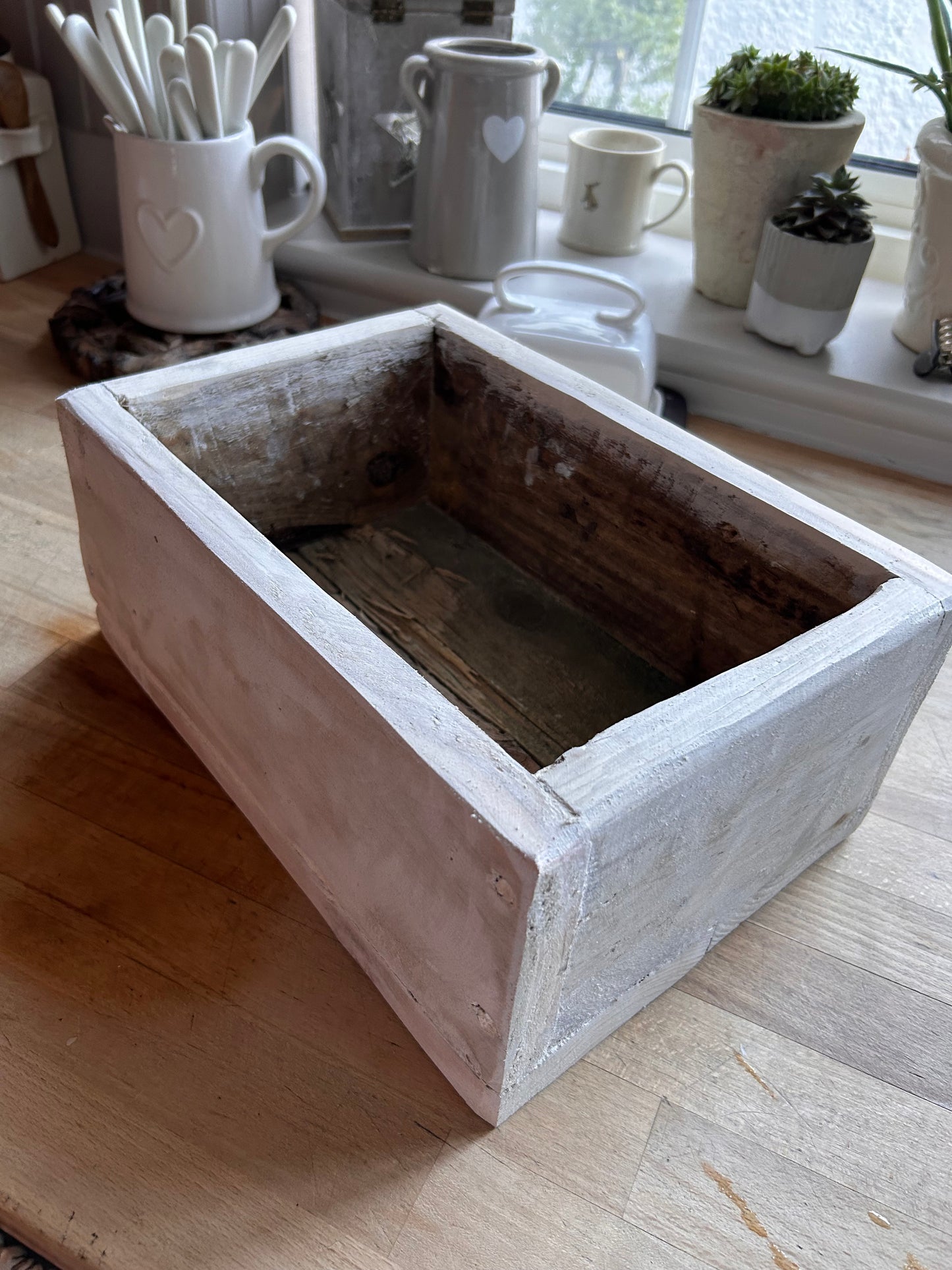 Spring rustic (TROUGH FLOWER BOX) FREE P&