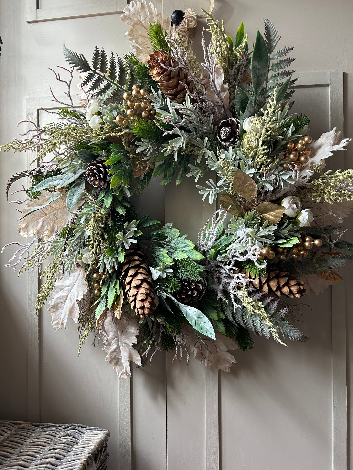 “WINTER FOREST” Christmas wreath (FREE P&P)