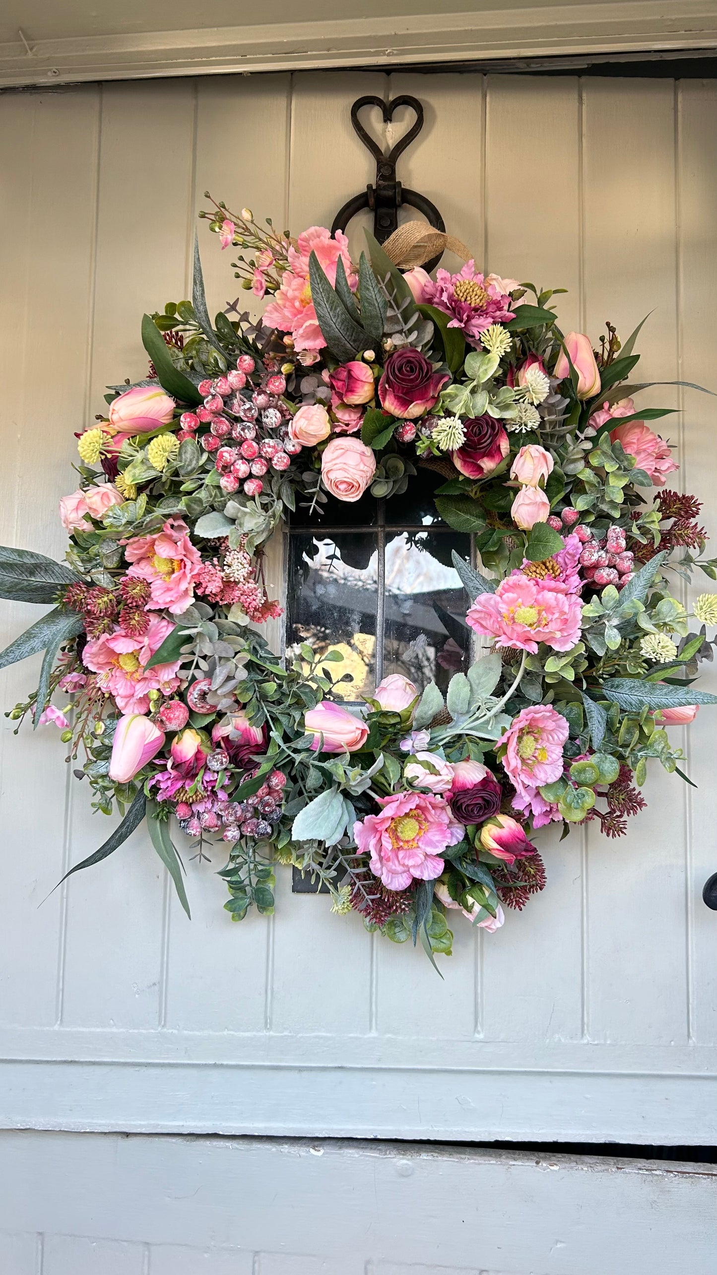 “SARAH” artificial wreath (FREE P&P)