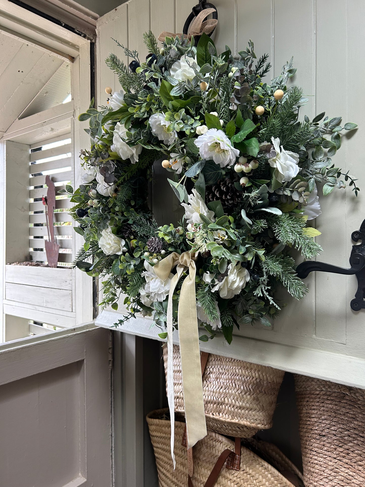 “AMORE” winter artificial wreath (FREE P&P)