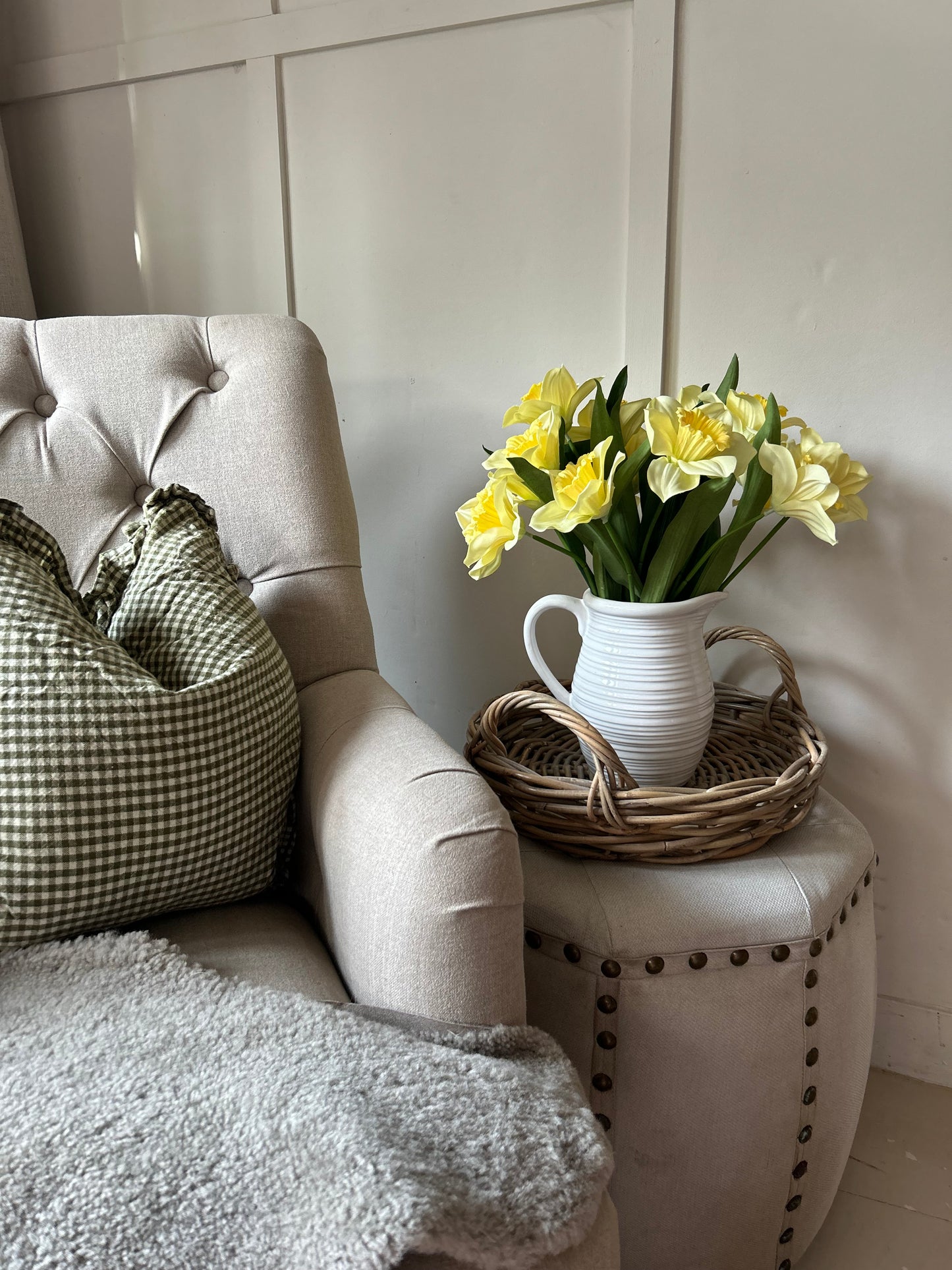 Daffodil NEW Spring summer bouquet with jug vase & free P&P low stock