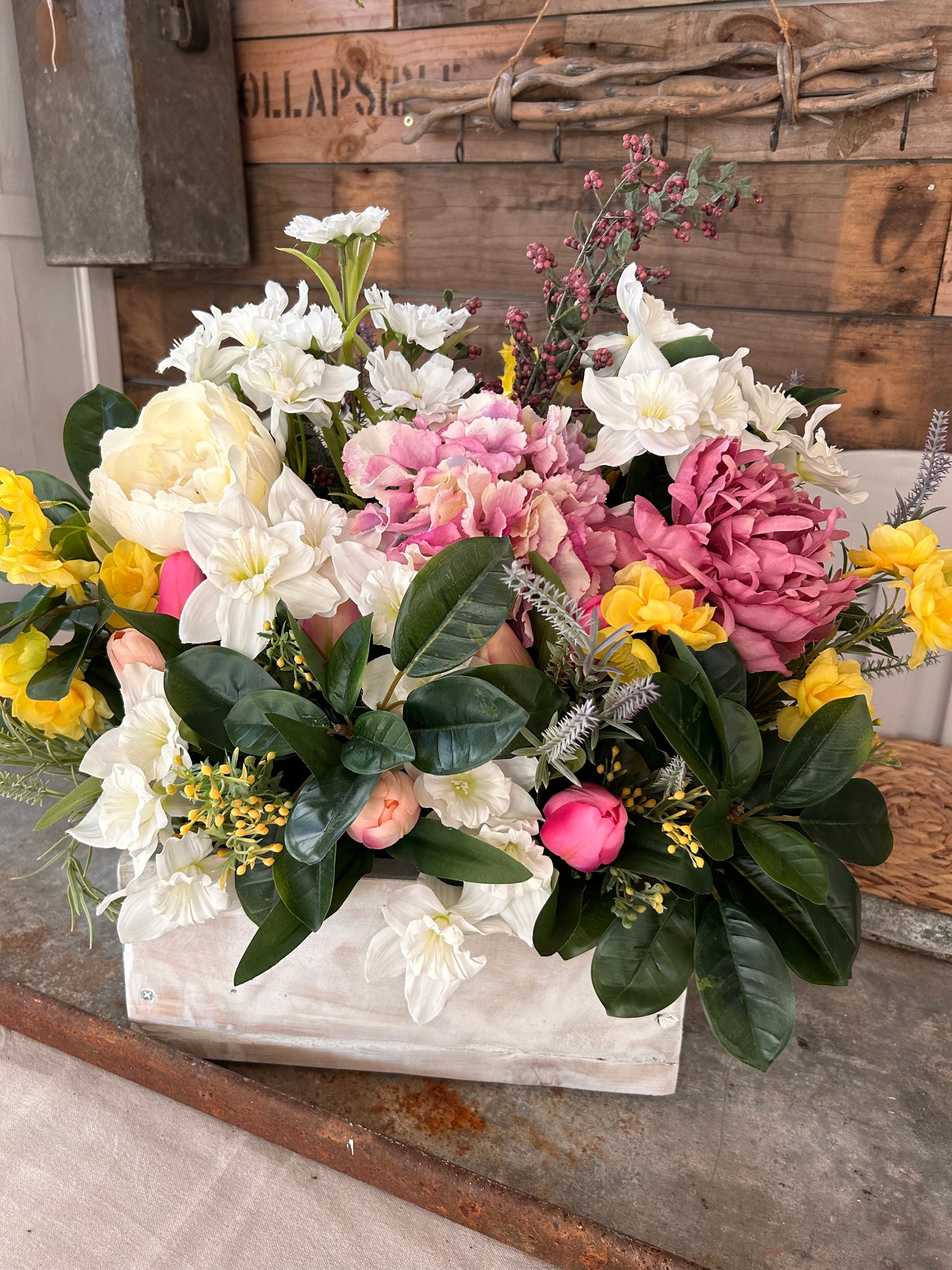 Spring rustic (TROUGH FLOWER BOX) FREE P&