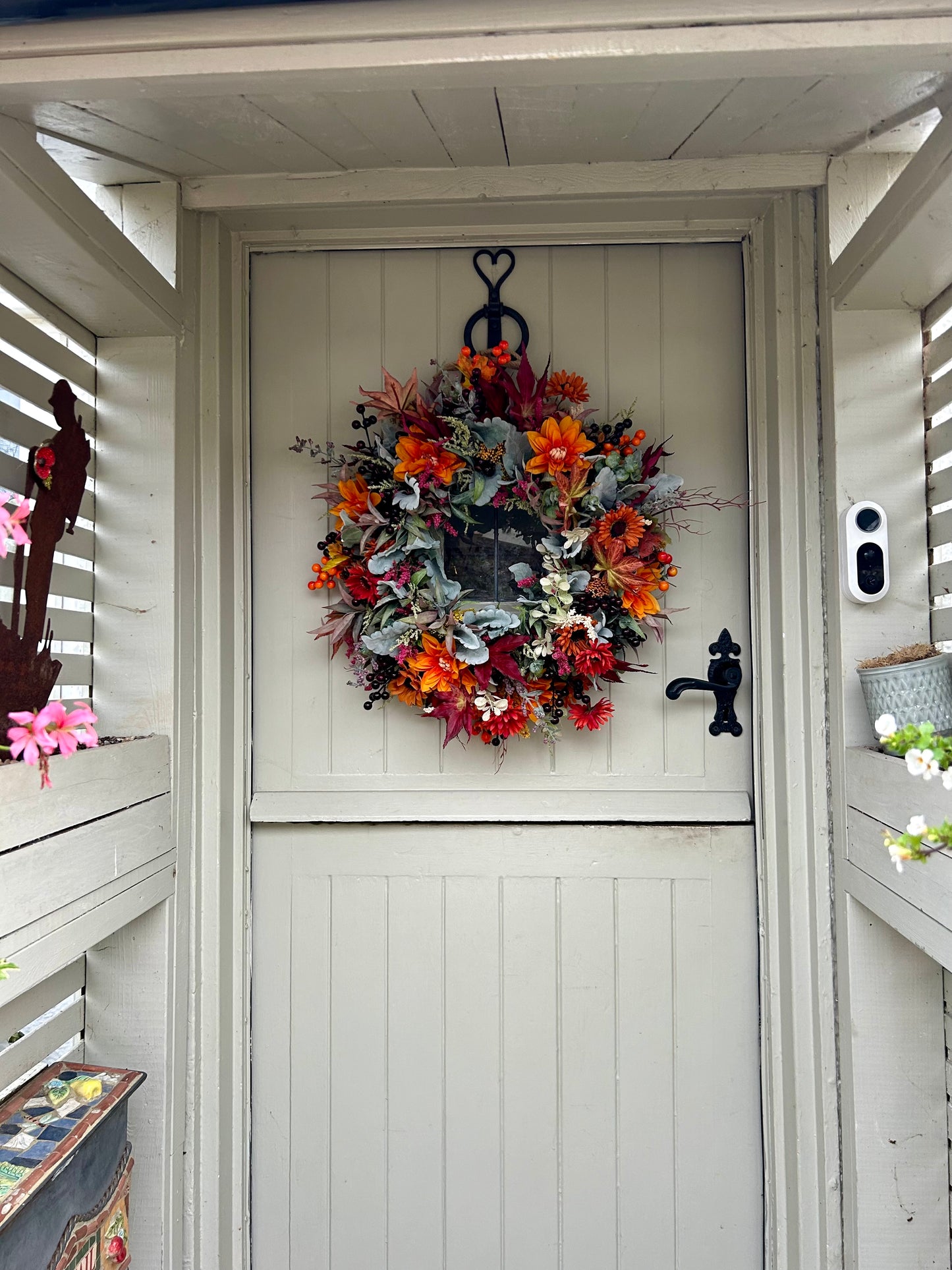 “MARLEY” ready to post ARTIFICIAL wreath (FREE P&P)