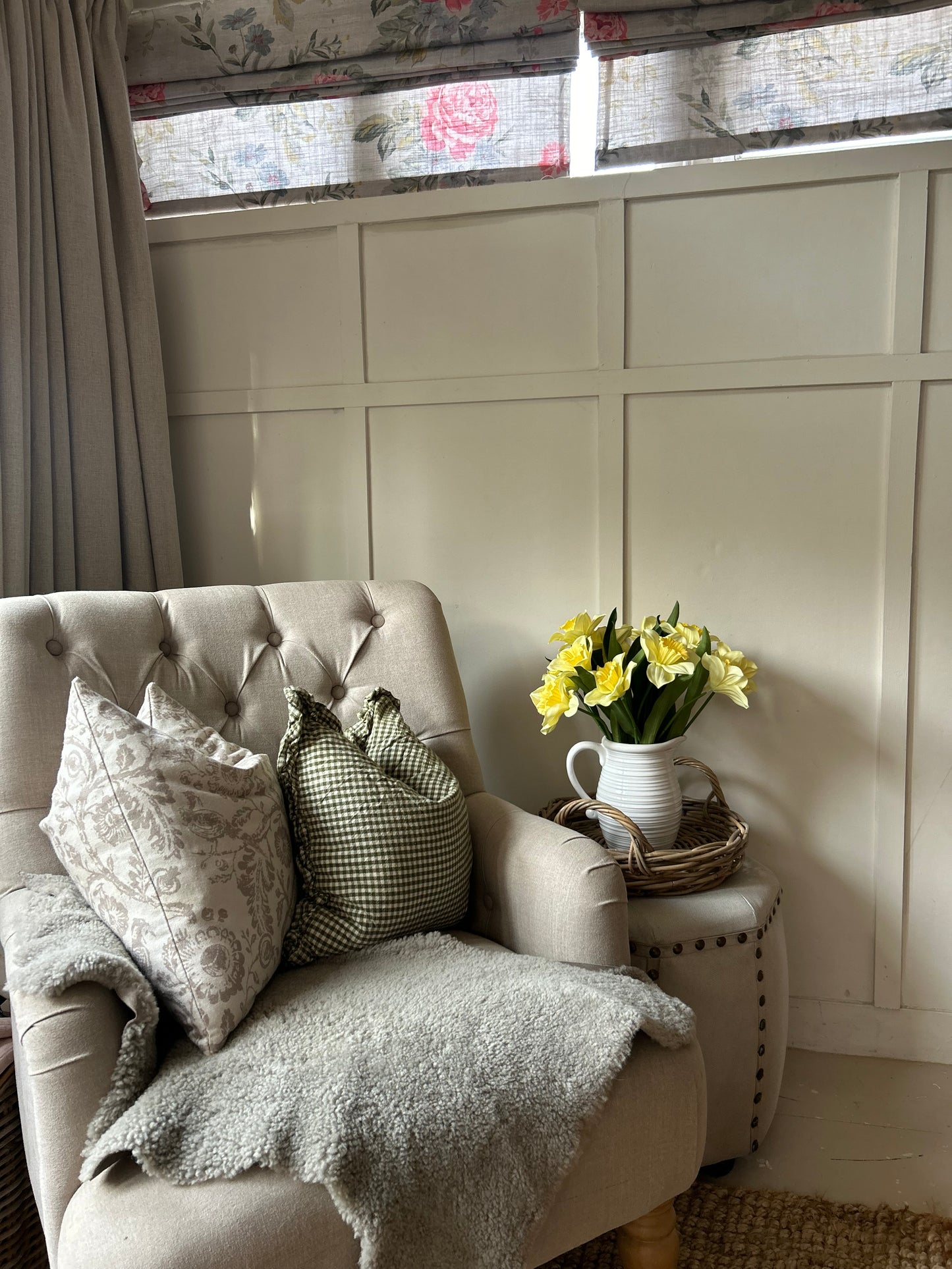 Daffodil NEW Spring summer bouquet with jug vase & free P&P low stock