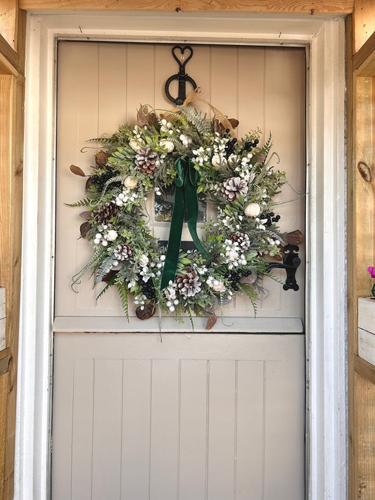 “FELICITY” Christmas faux wreath (FREE P&P)