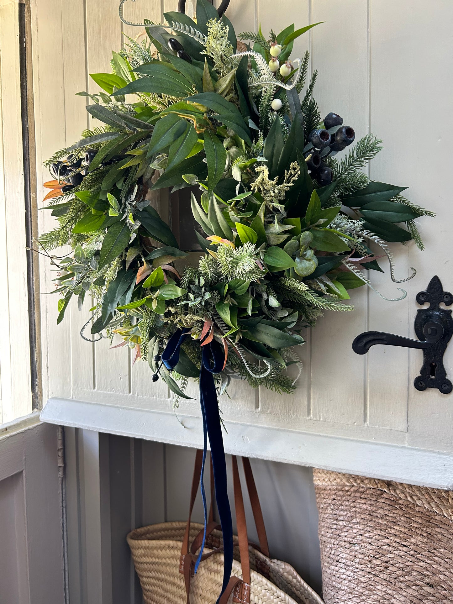 “NEW FOREST” winter artificial wreath (FREE P&P)