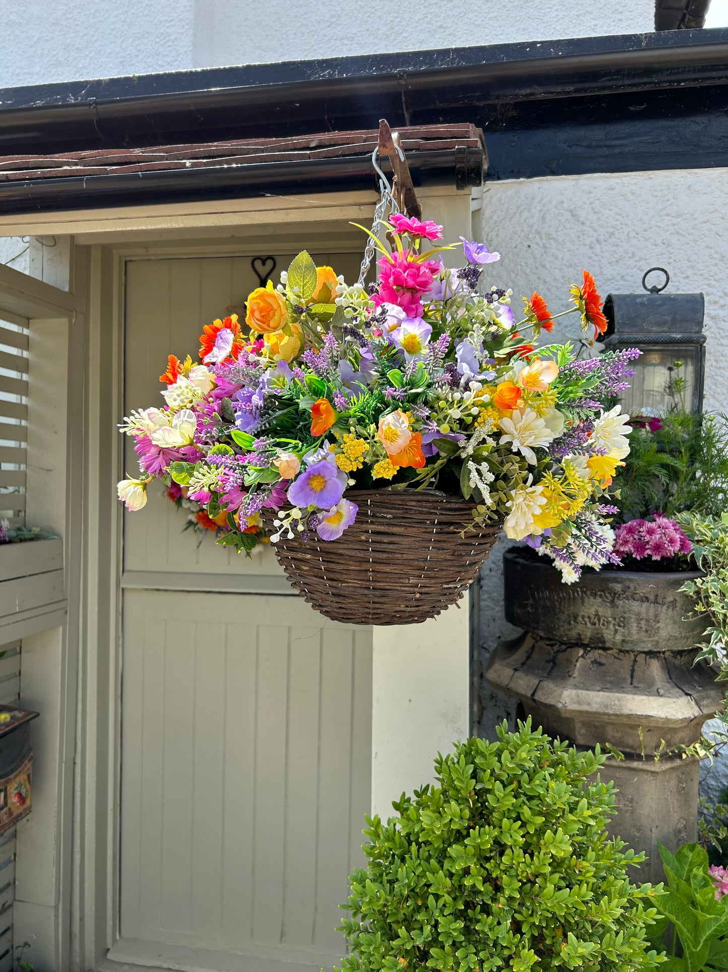 “HENLEY” Luxury artificial hanging basket (FREE P&P)