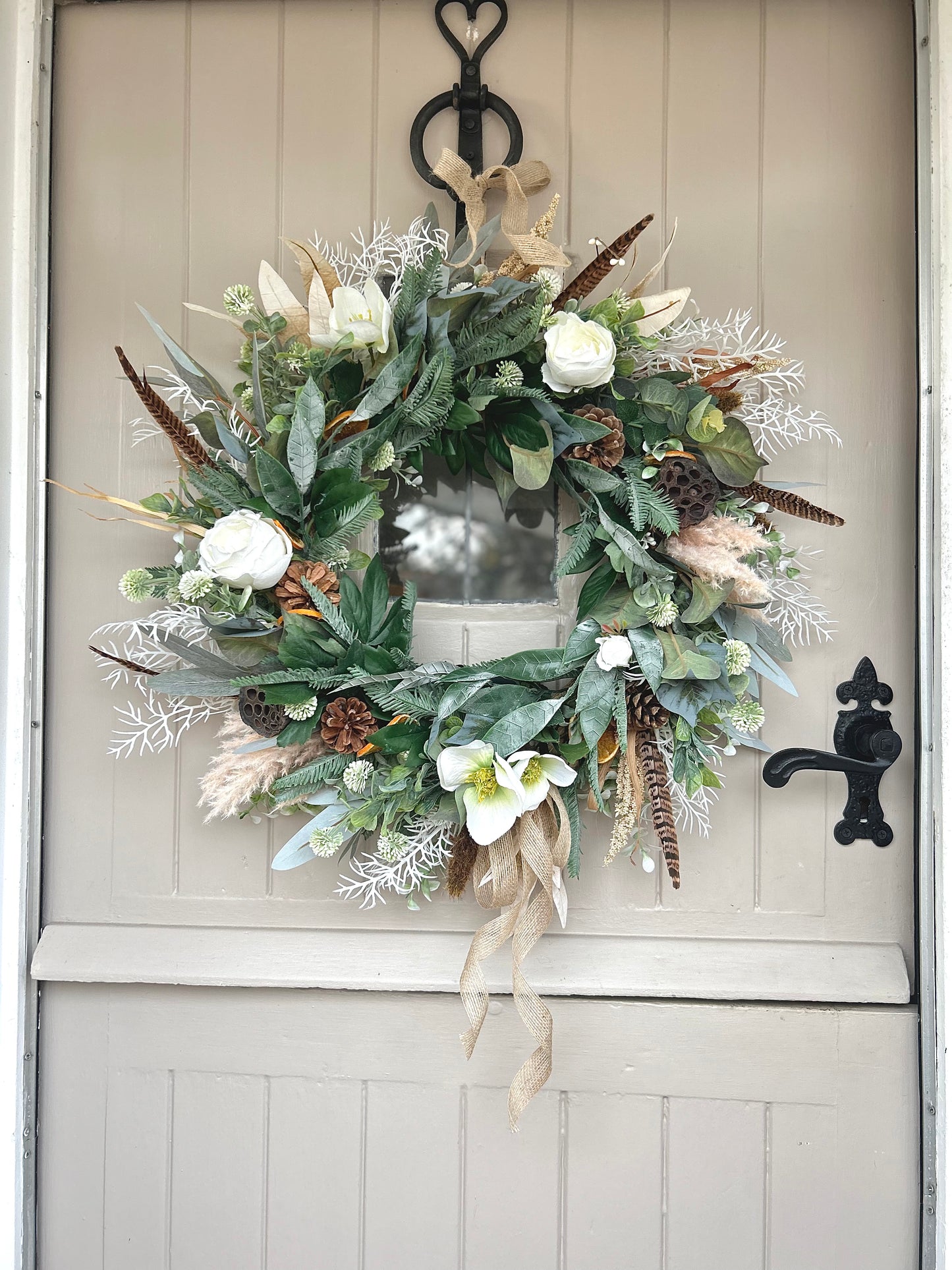 “COTSWOLD” winter artificial wreath (FREE P&P)