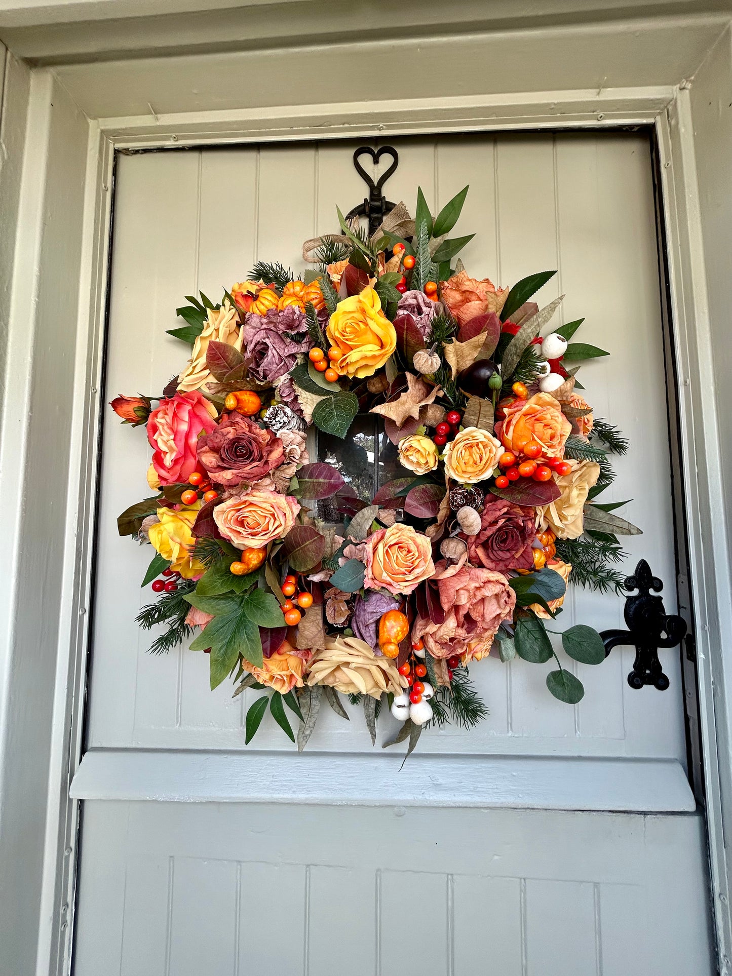 “CHLOE” autumn artificial wreath (FREE P&P)