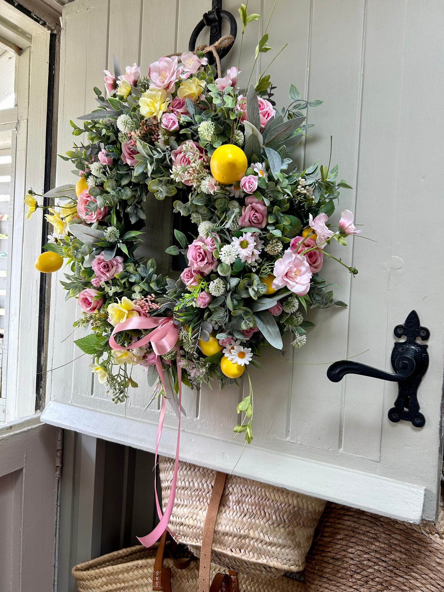 “CAPRICE” lemon faux wreath ready to post (FREE P&P)