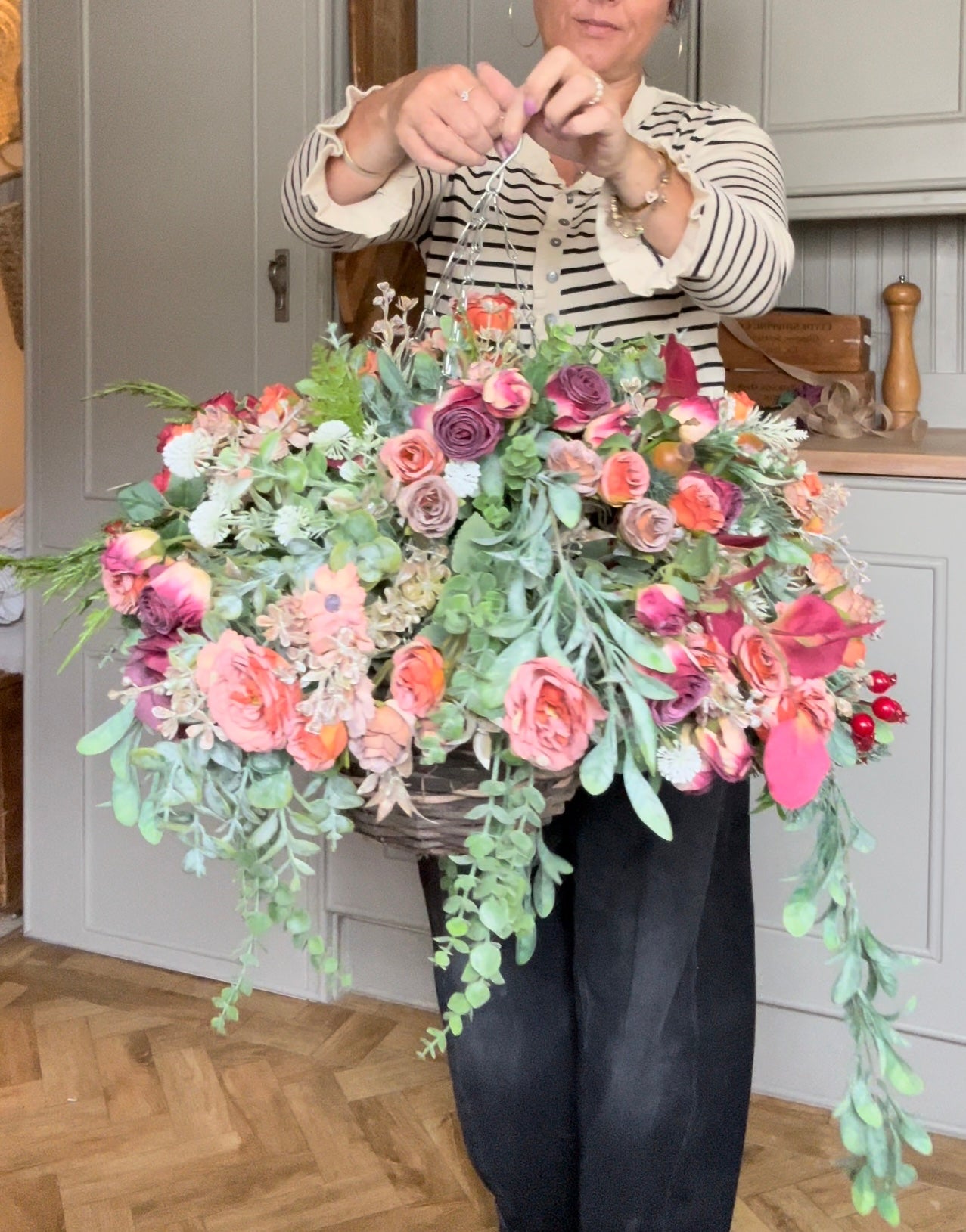 “ELOUISE” Luxury artificial hanging basket (FREE P&P)