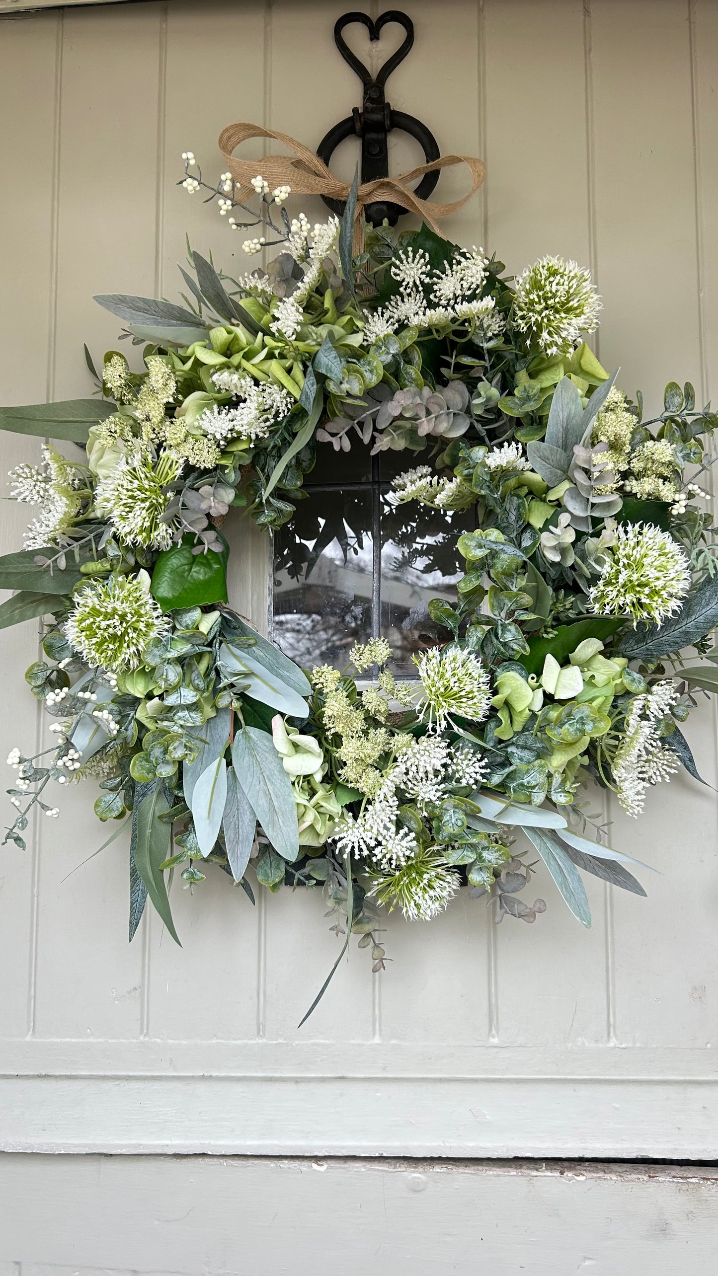 “BETSY” hydrangea artificial wreath (FREE P&P)