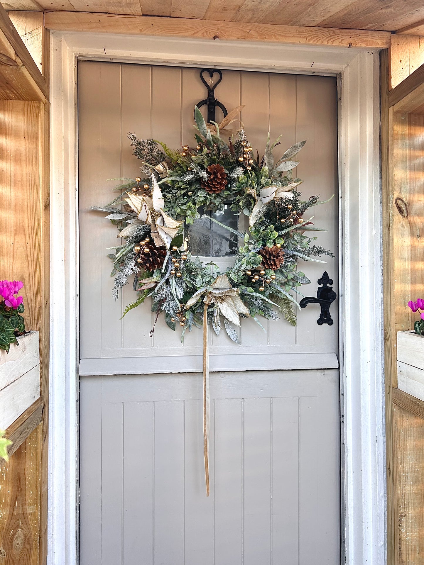 “FAITH” Christmas wreath (FREE P&P )