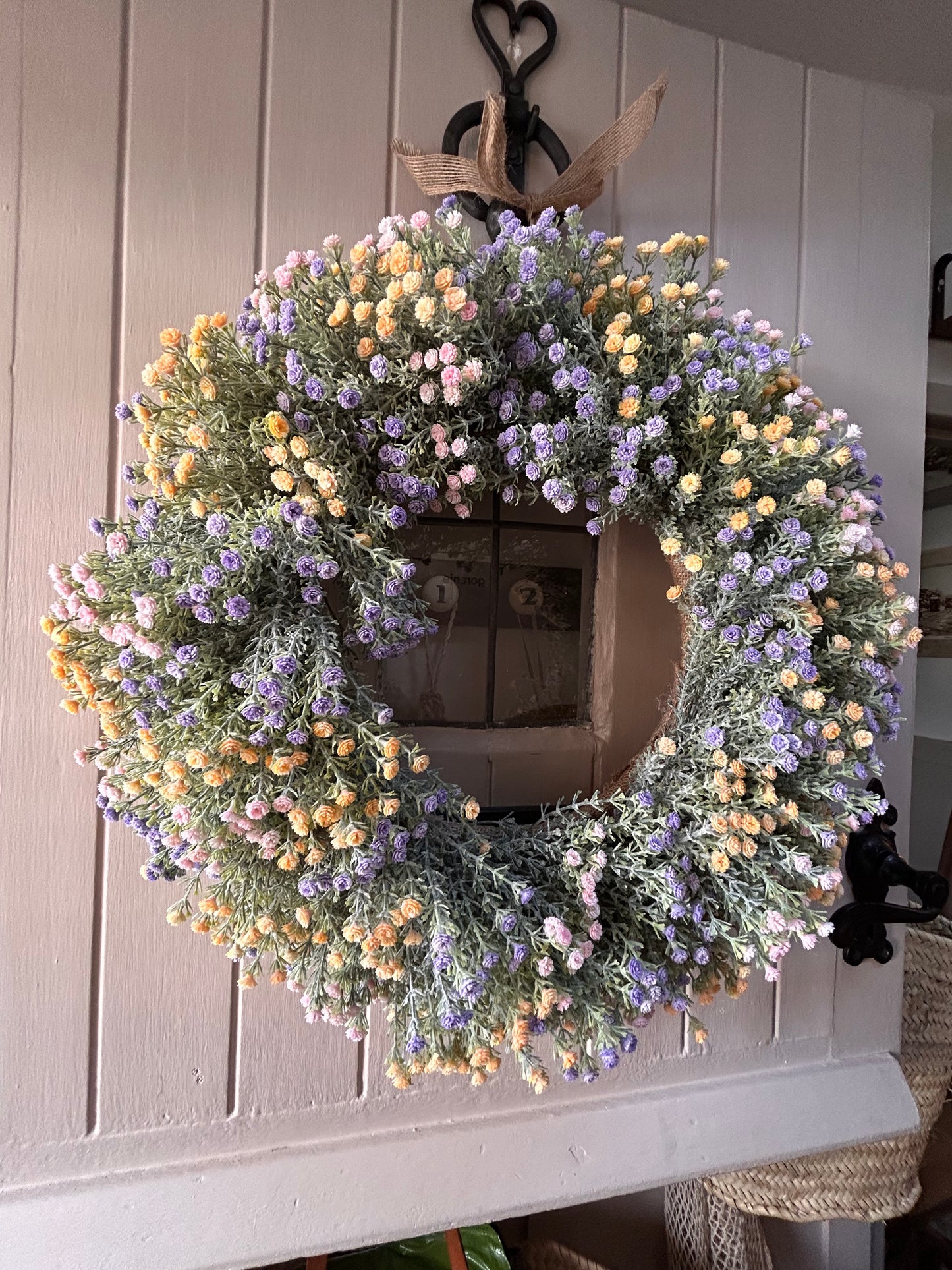 Mixed (MAISIE) gypsum full wreath (FREE P&P)