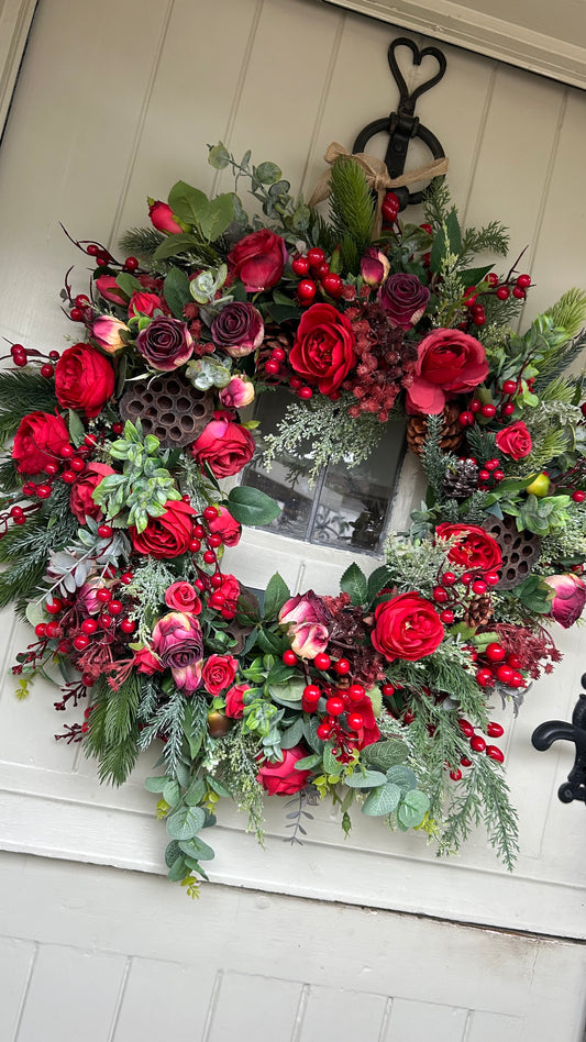 “MARY” Christmas wreath (FREE P&P)