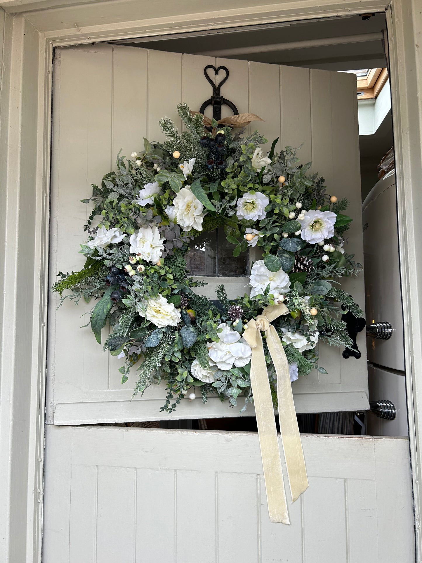“AMORE” winter artificial wreath (FREE P&P)