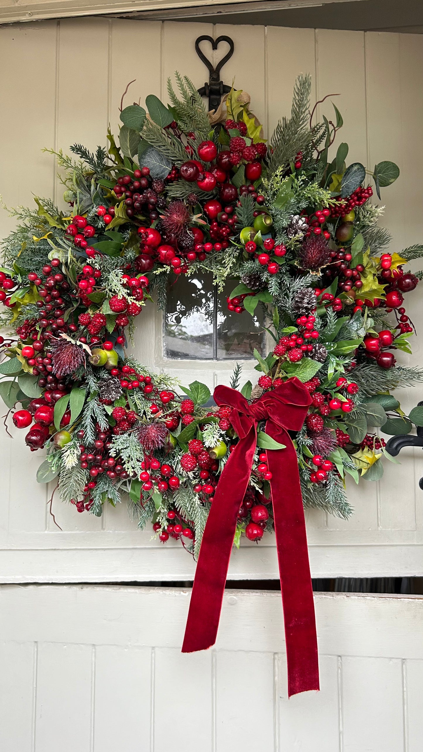 “MARY” Christmas wreath (FREE P&P)