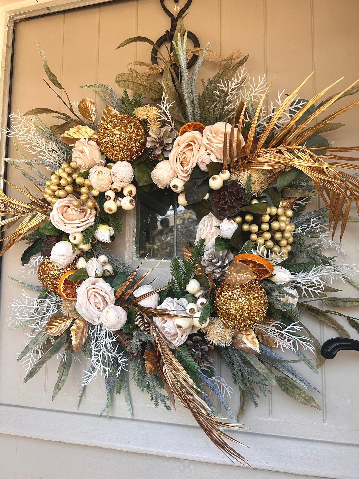 “GOLD SPICE” Christmas wreath (FREE P&P)