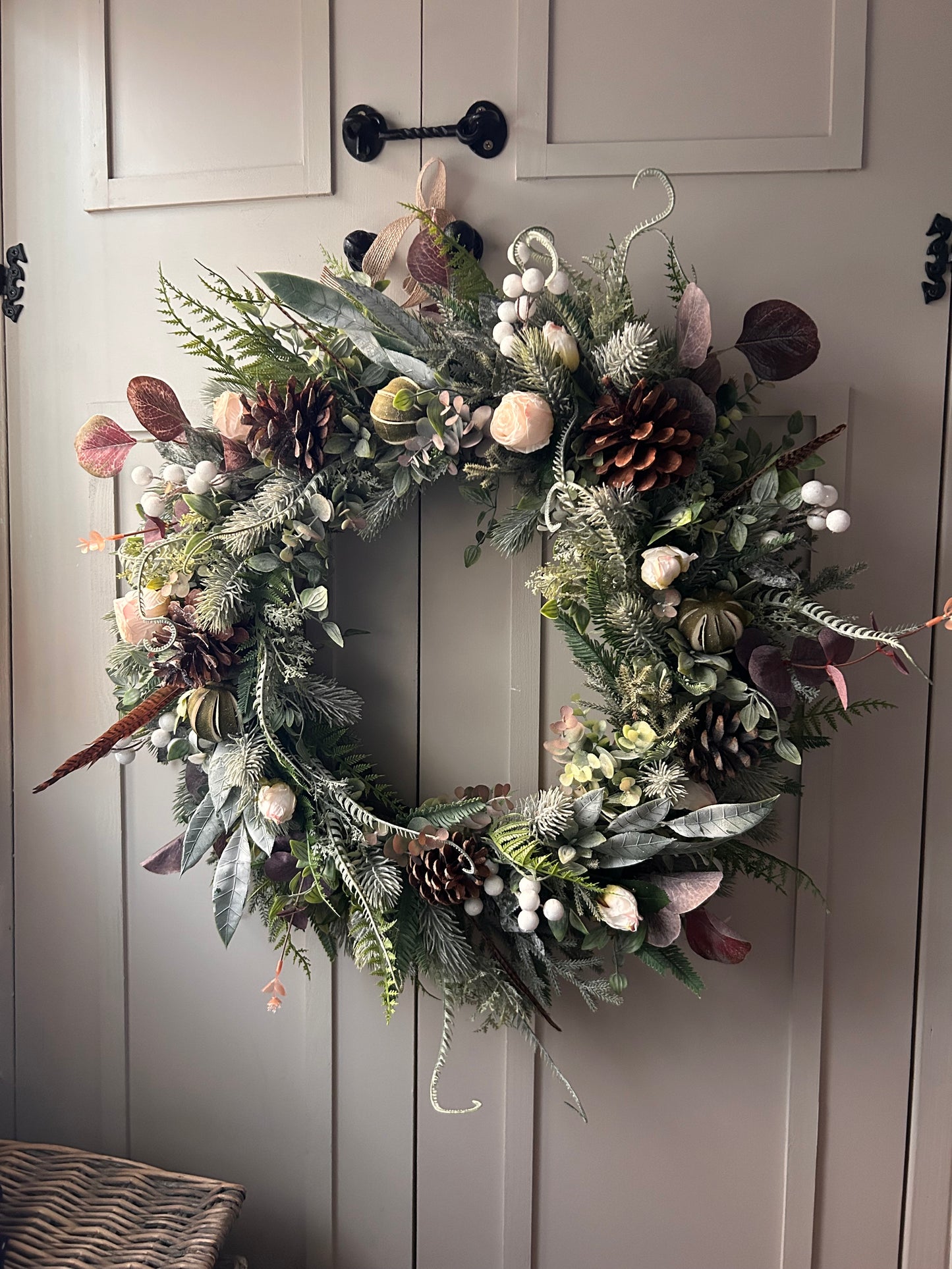 “ALICE' artificial winter faux Wreath