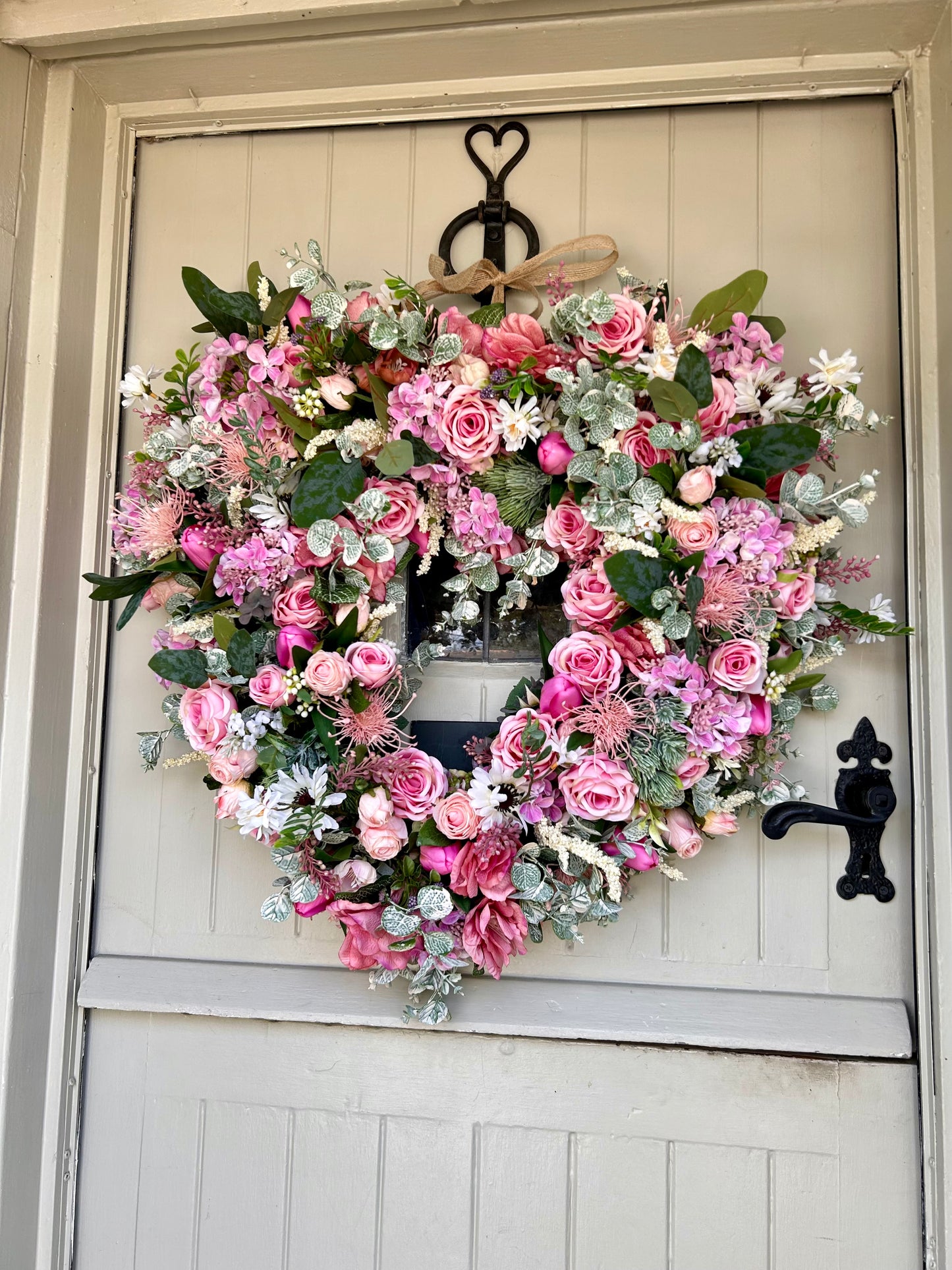 “NANCY” heart artificial wreath (FREE P&P)