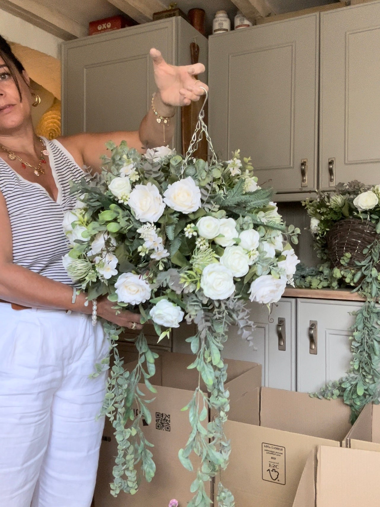 “TAYWELL“ Luxury artificial hanging basket (FREE P&P)