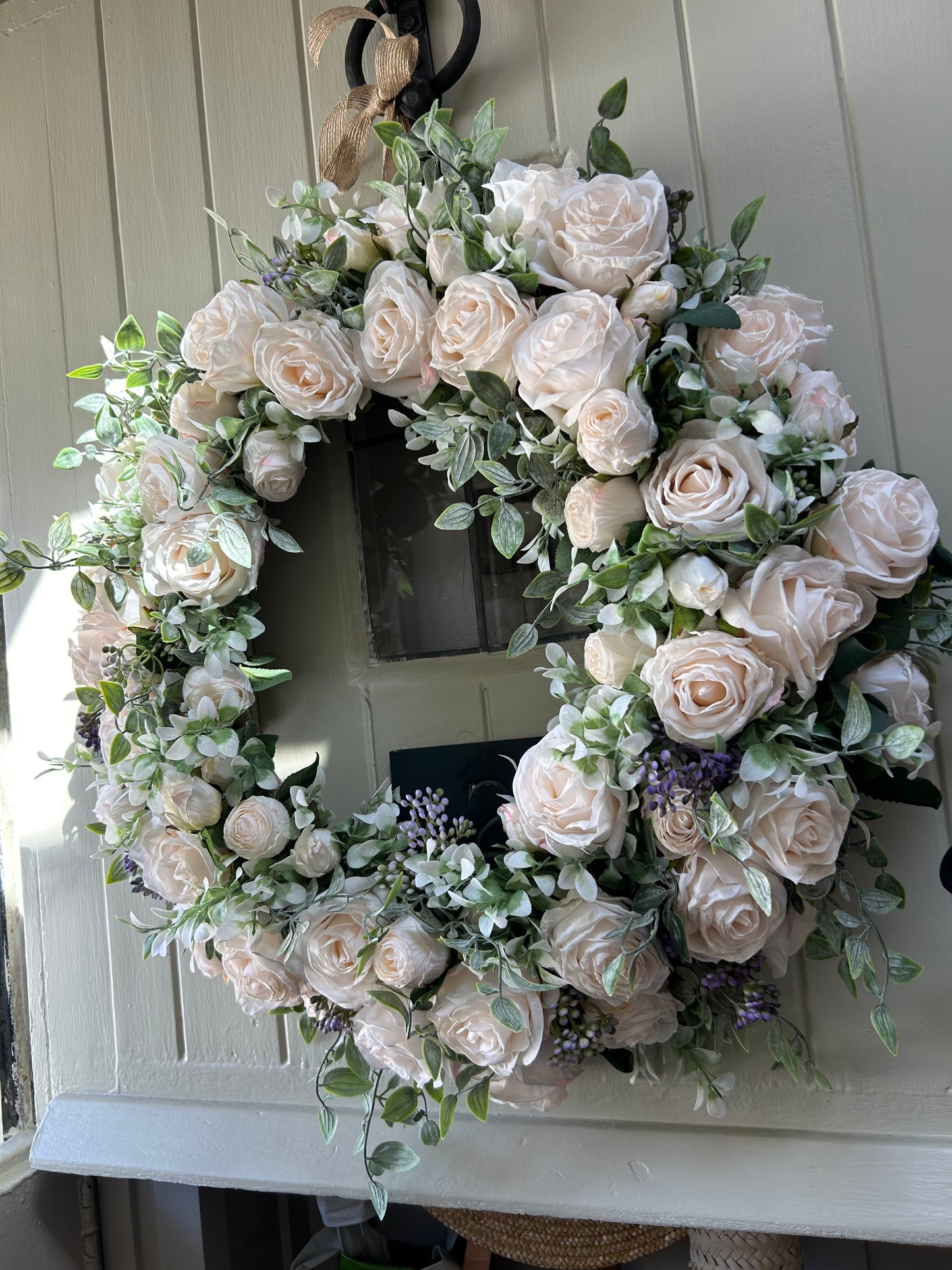 “CHELSEA” full bloom rose artificial wreath (FREE P&P)