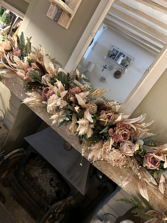 “MOCHA” garland (FREE P&P)p