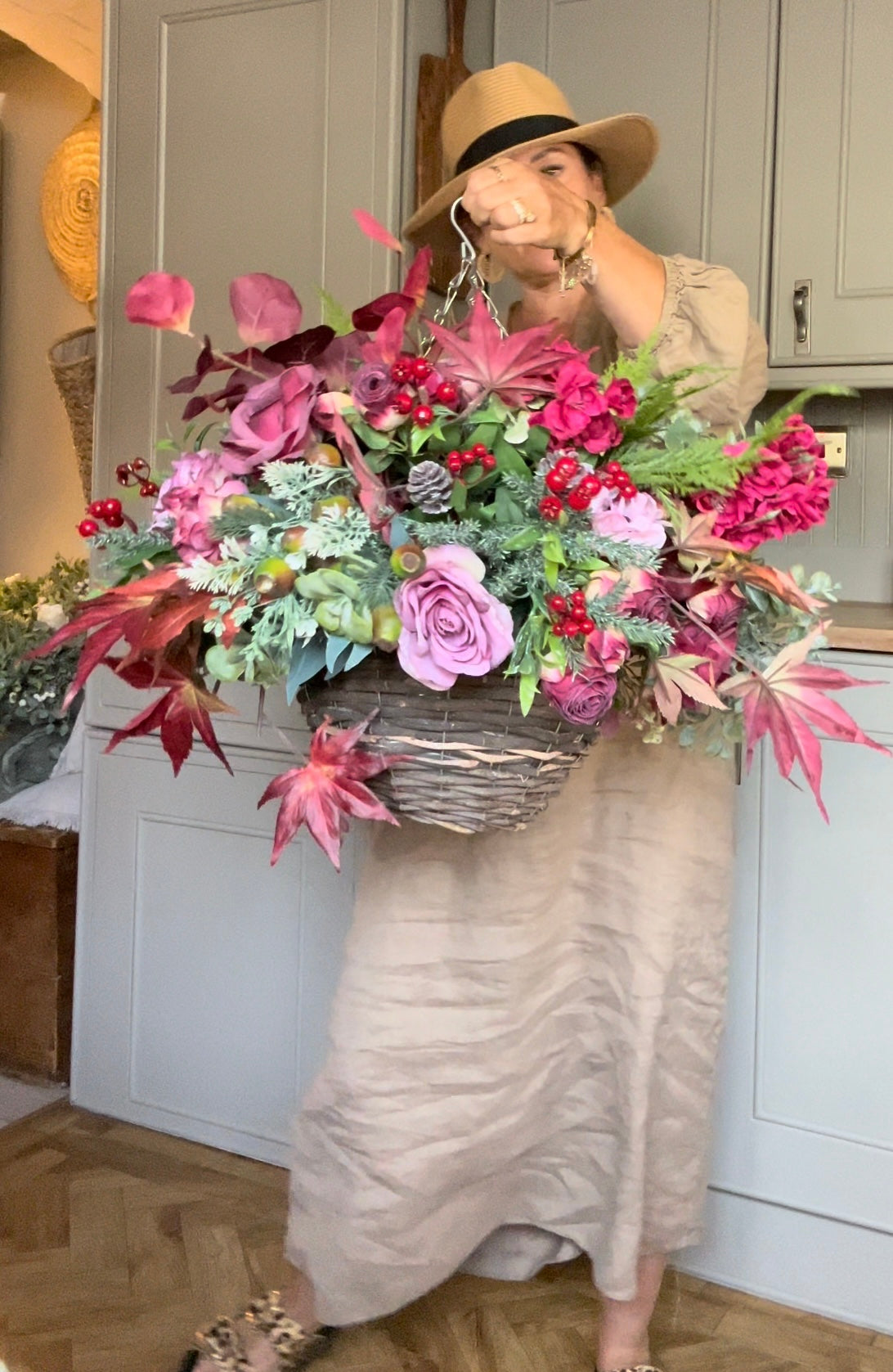 “FARLEIGH” Luxury artificial hanging basket (FREE P&P)
