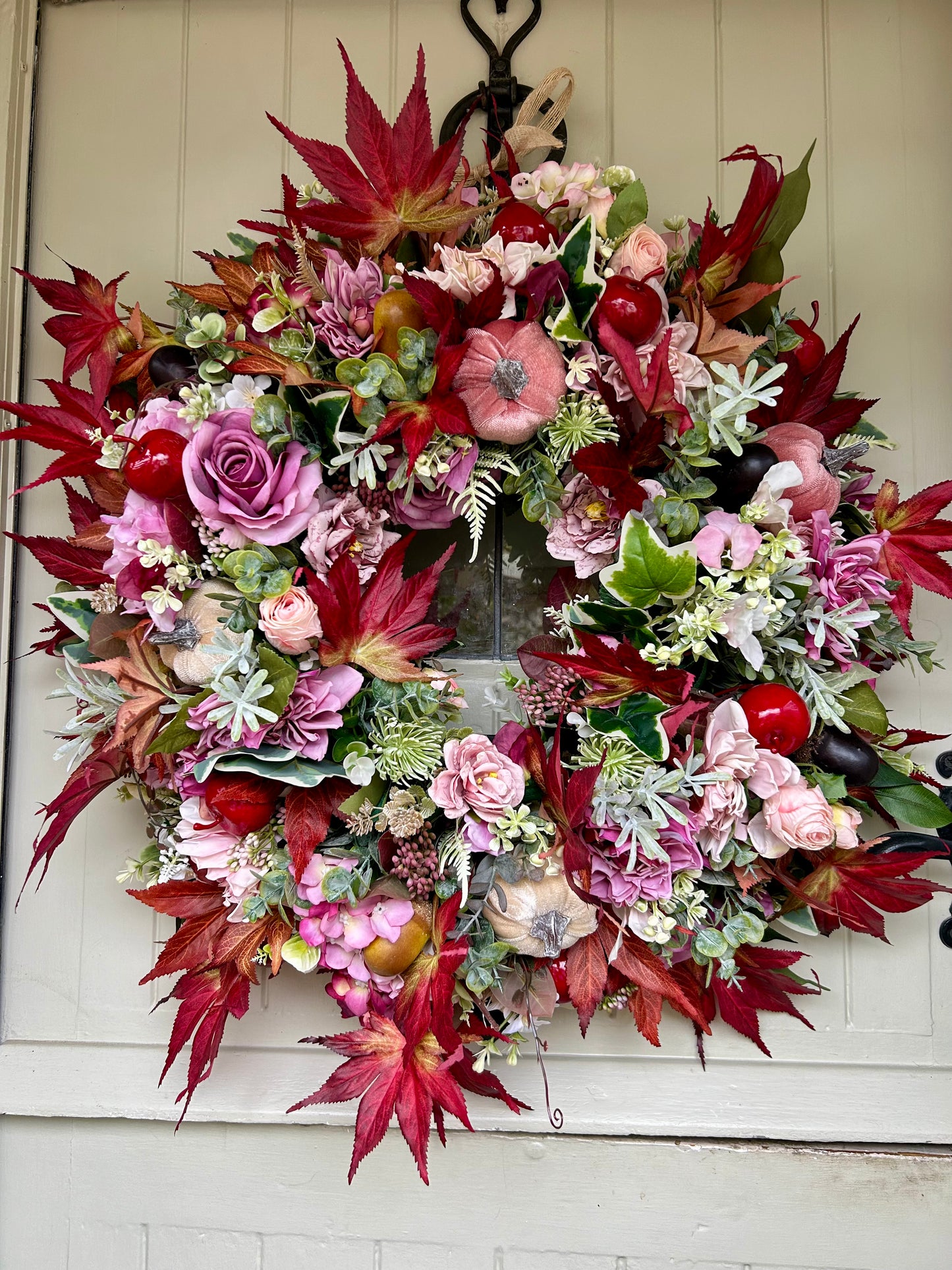 “CHRISTY” ready to post ARTIFICIAL wreath (FREE P&P)