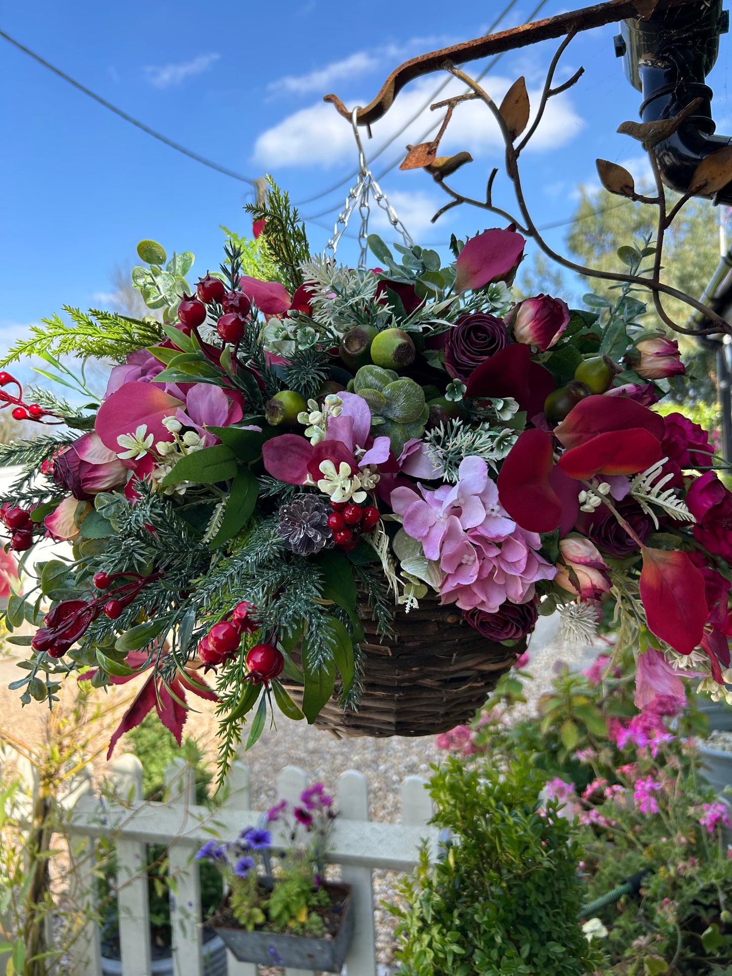 “FARLEIGH” Luxury artificial hanging basket (FREE P&P)