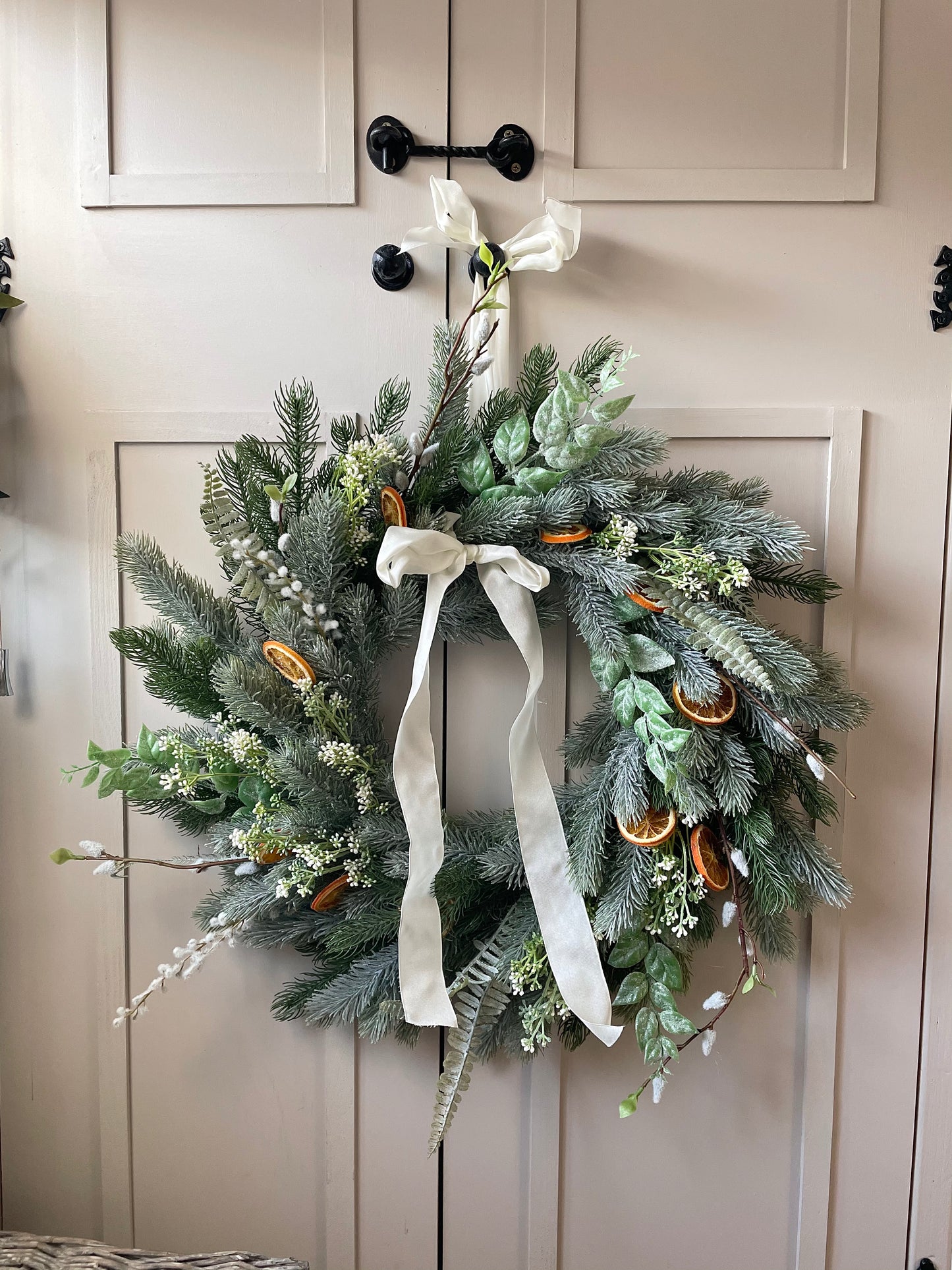'COUNTRY FARMHOUSE' Wreath
