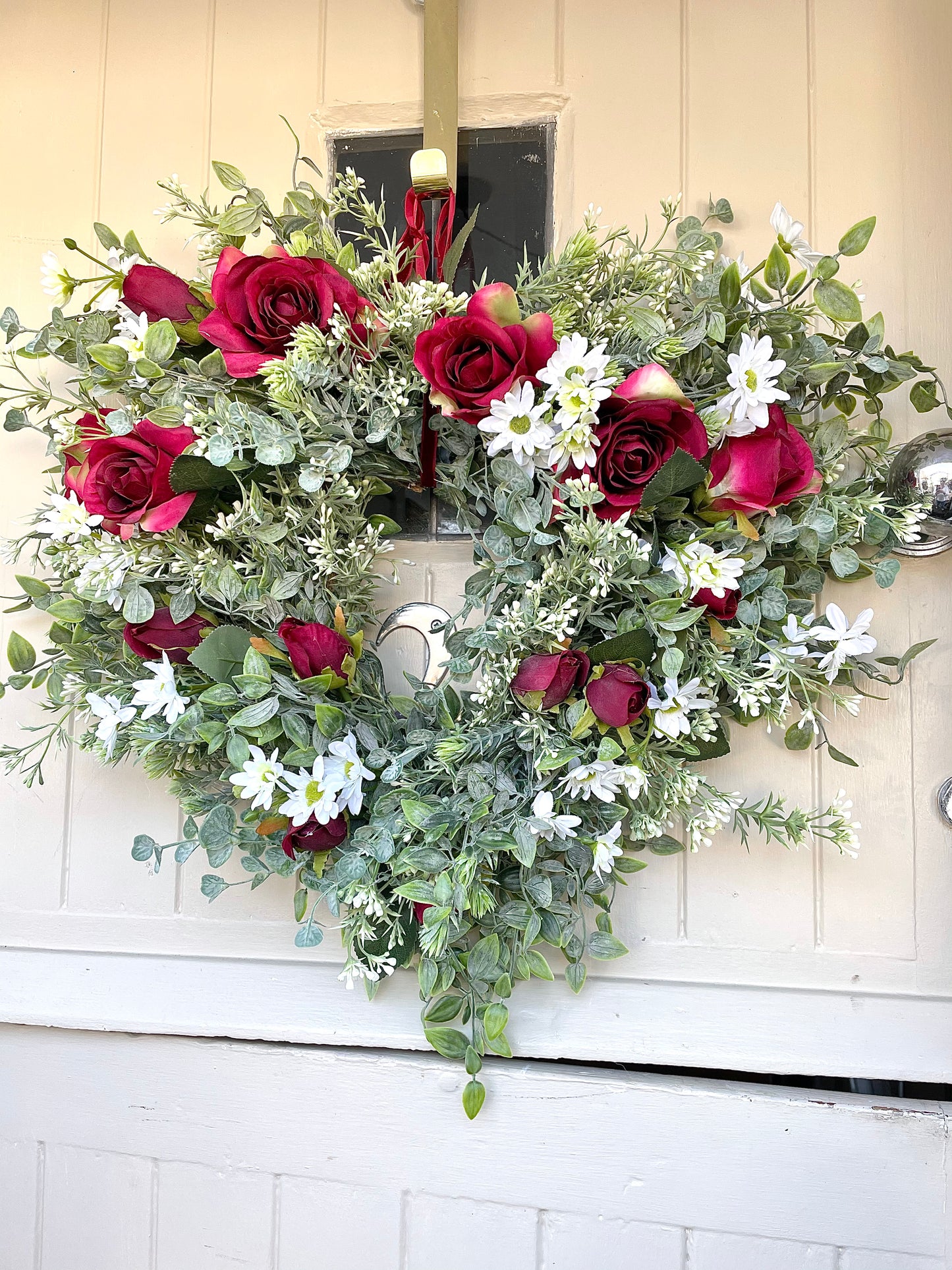 “HARRIET” daisy heart faux wreath