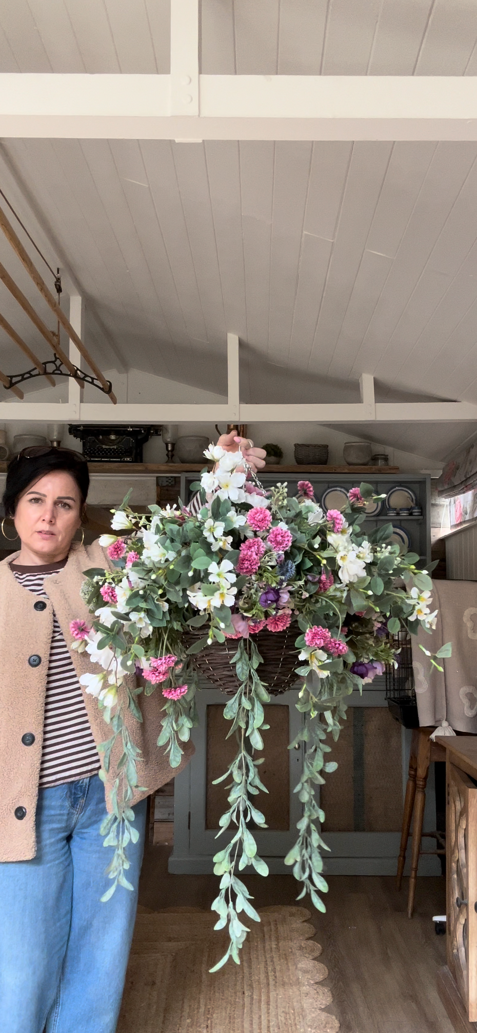 “MEGAN” Luxury artificial hanging basket (FREE UK P&P)