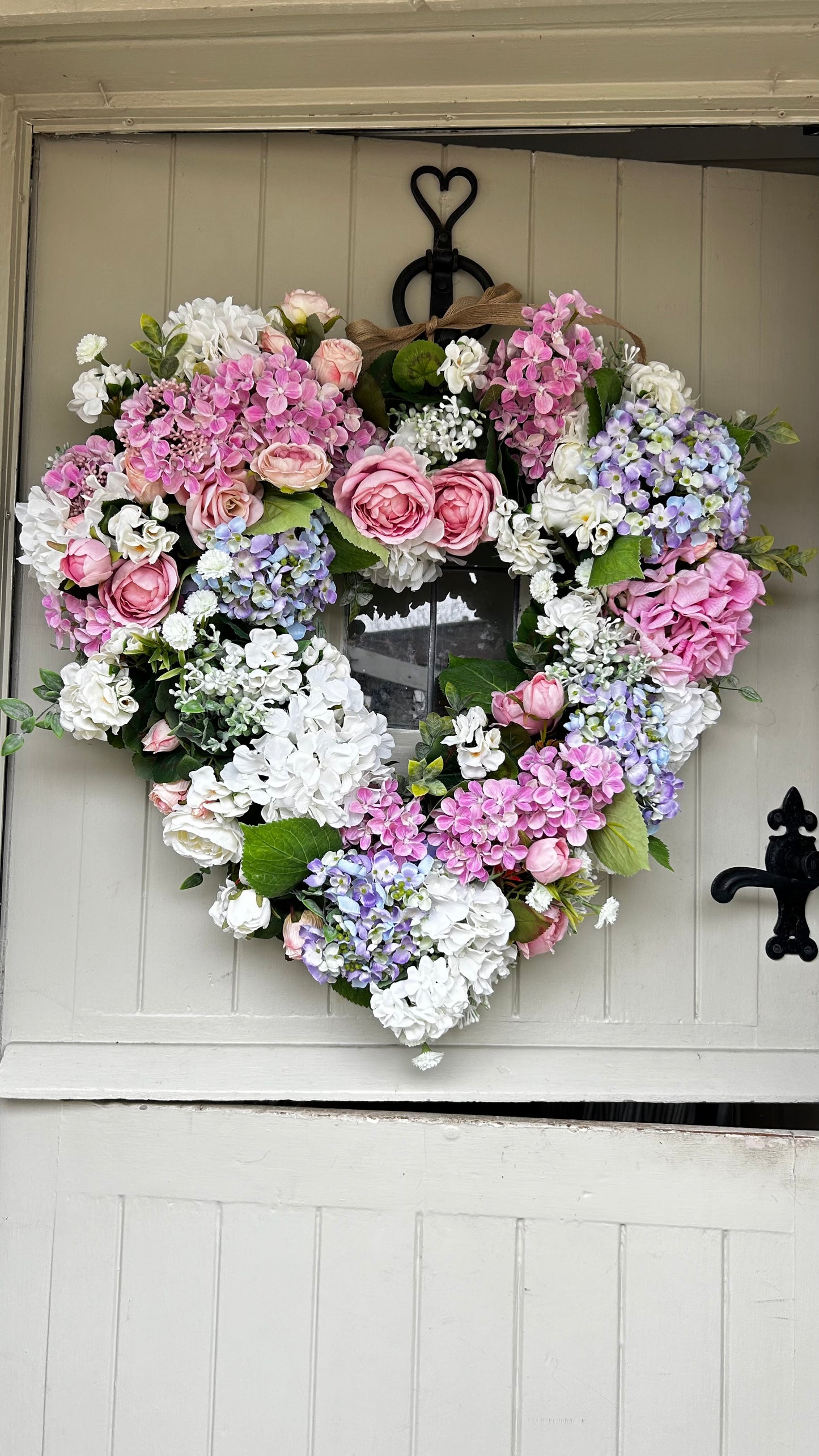 “FULL BLOOM” heart artificial wreath (FREE P&P)