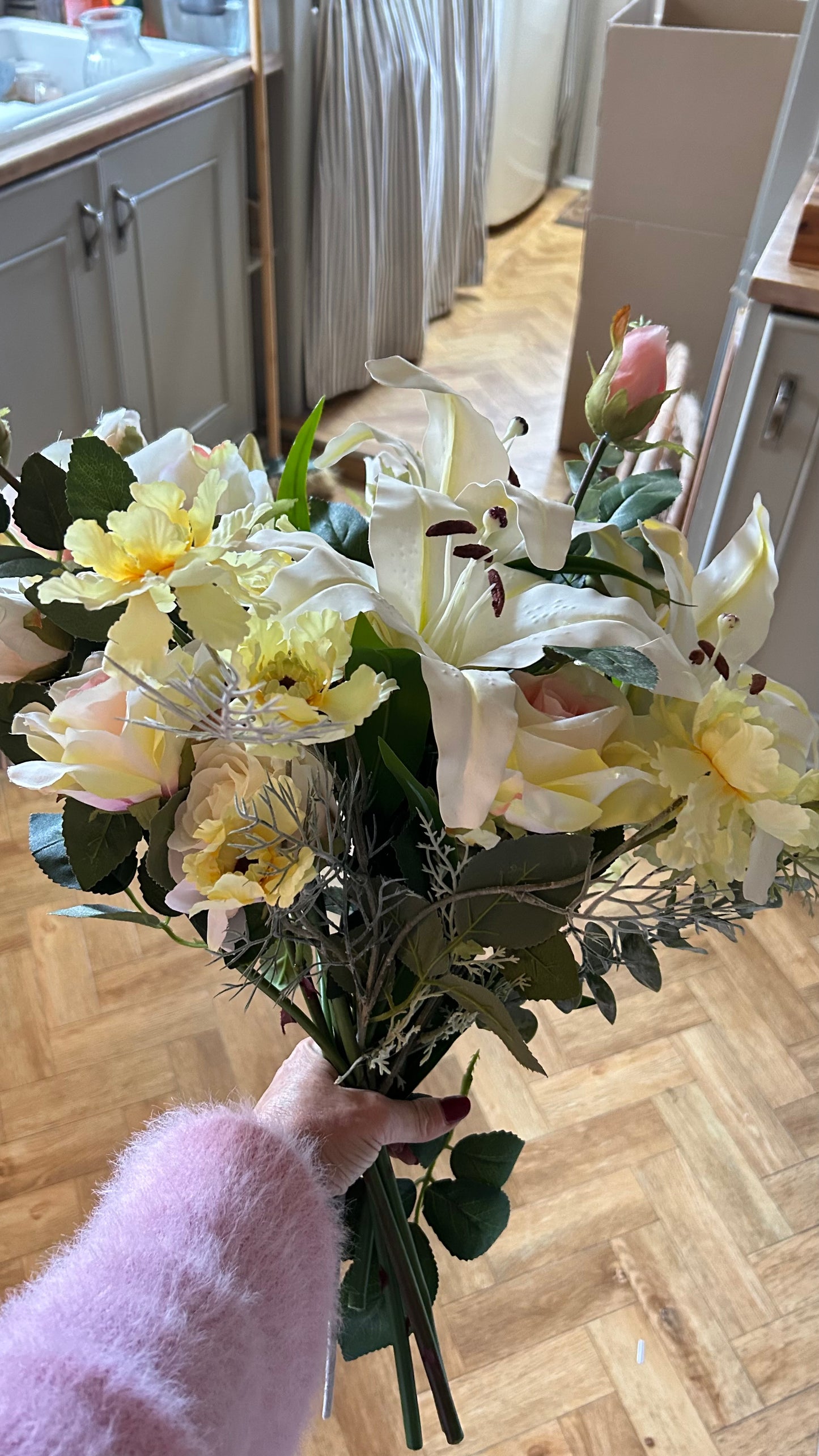 Bouquet ready to post free P&P