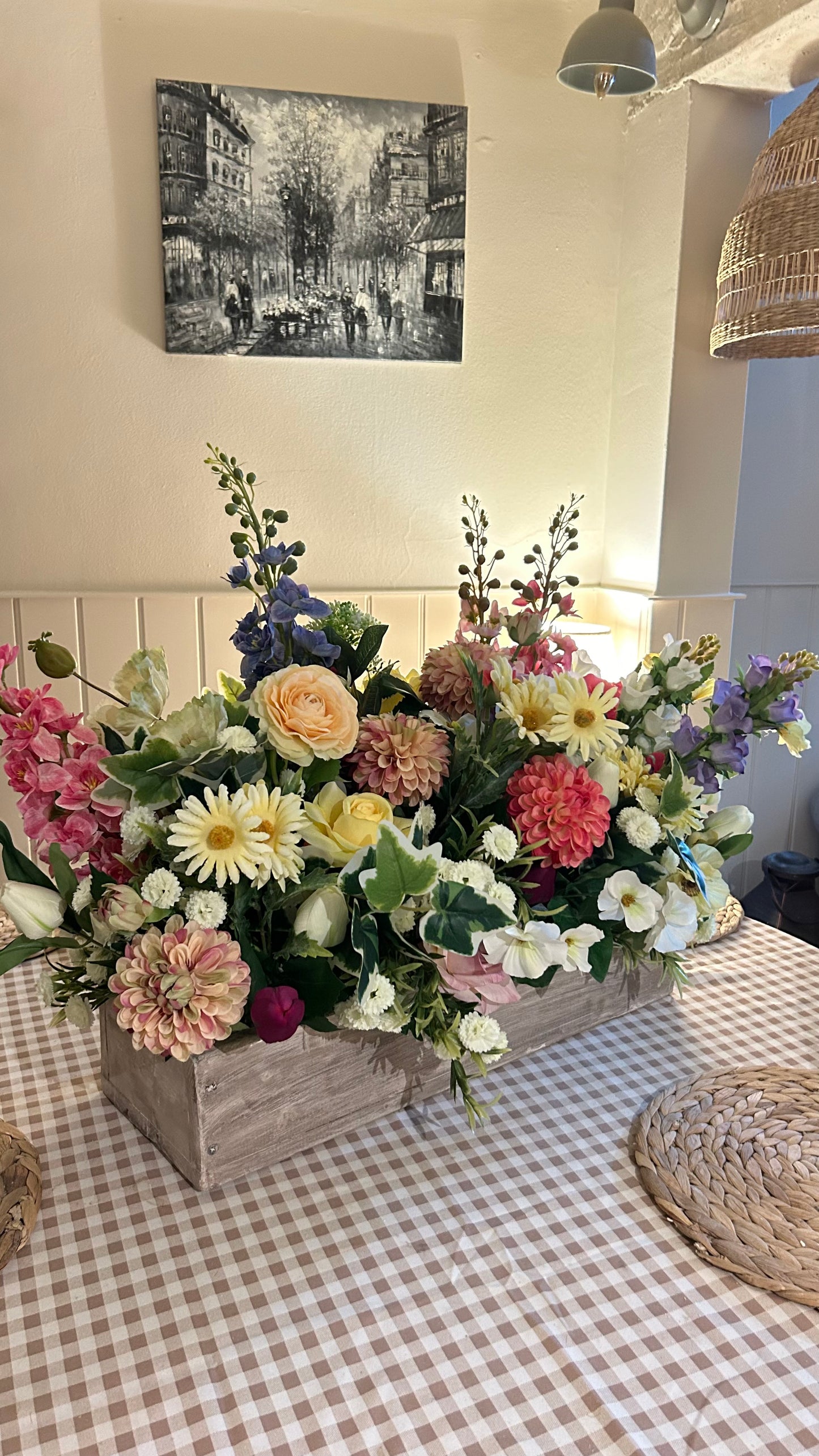 Flower bomb  (TROUGH FLOWER BOX) FREE P&P