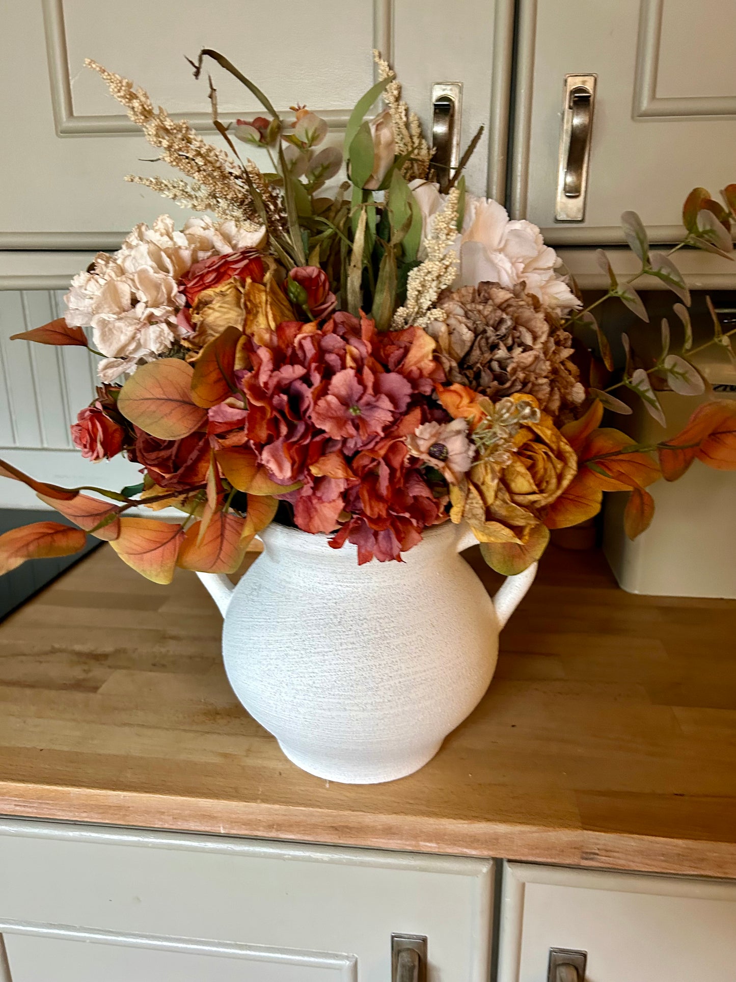 Winter bouquet inc vase & free P&P