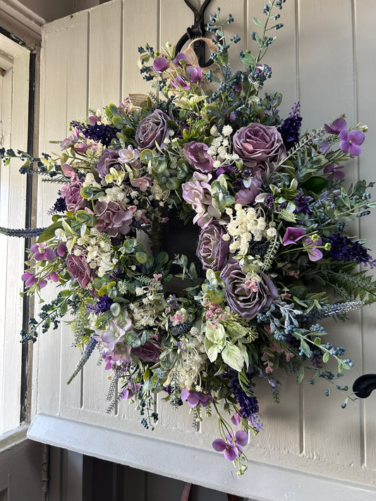 “LUELLA” artificial wreath (FREE P&P
